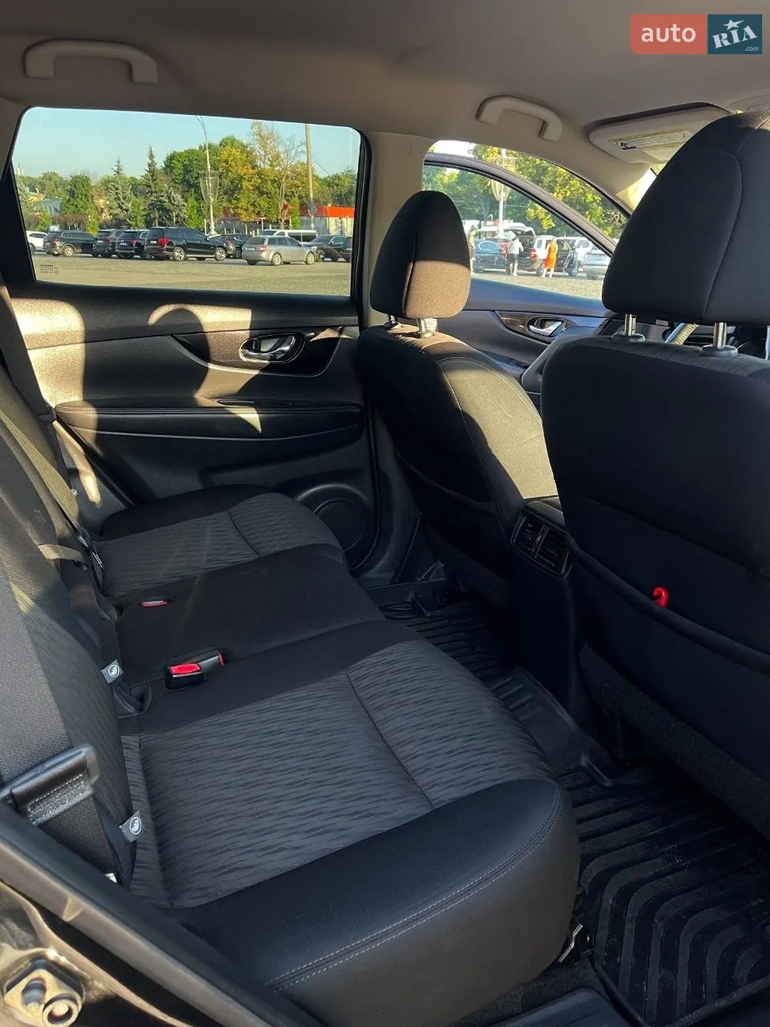 2017 Nissan Rogue - мініатюра 13
