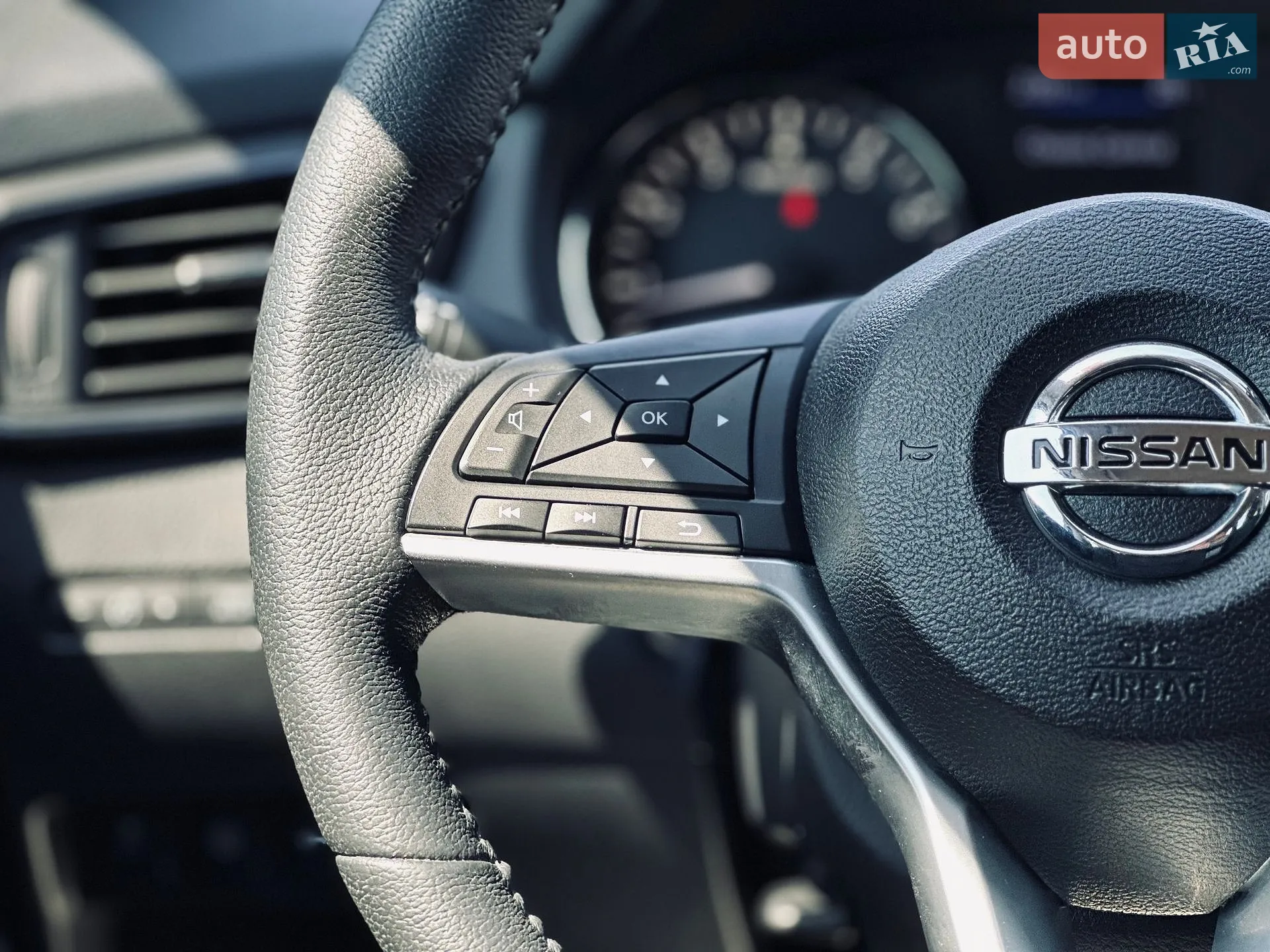 2019 Nissan Rogue - мініатюра 38