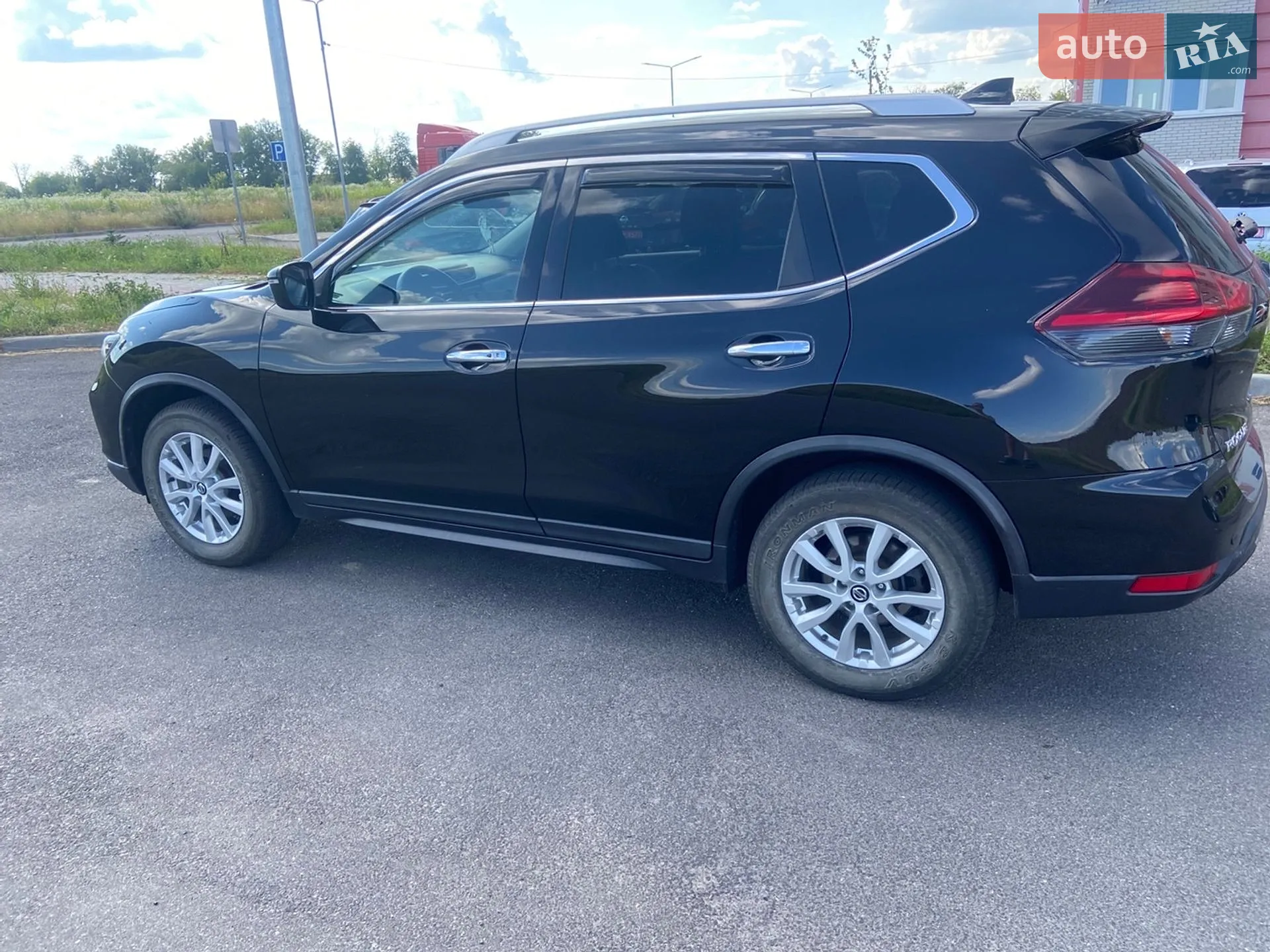 2019 Nissan Rogue - мініатюра 8