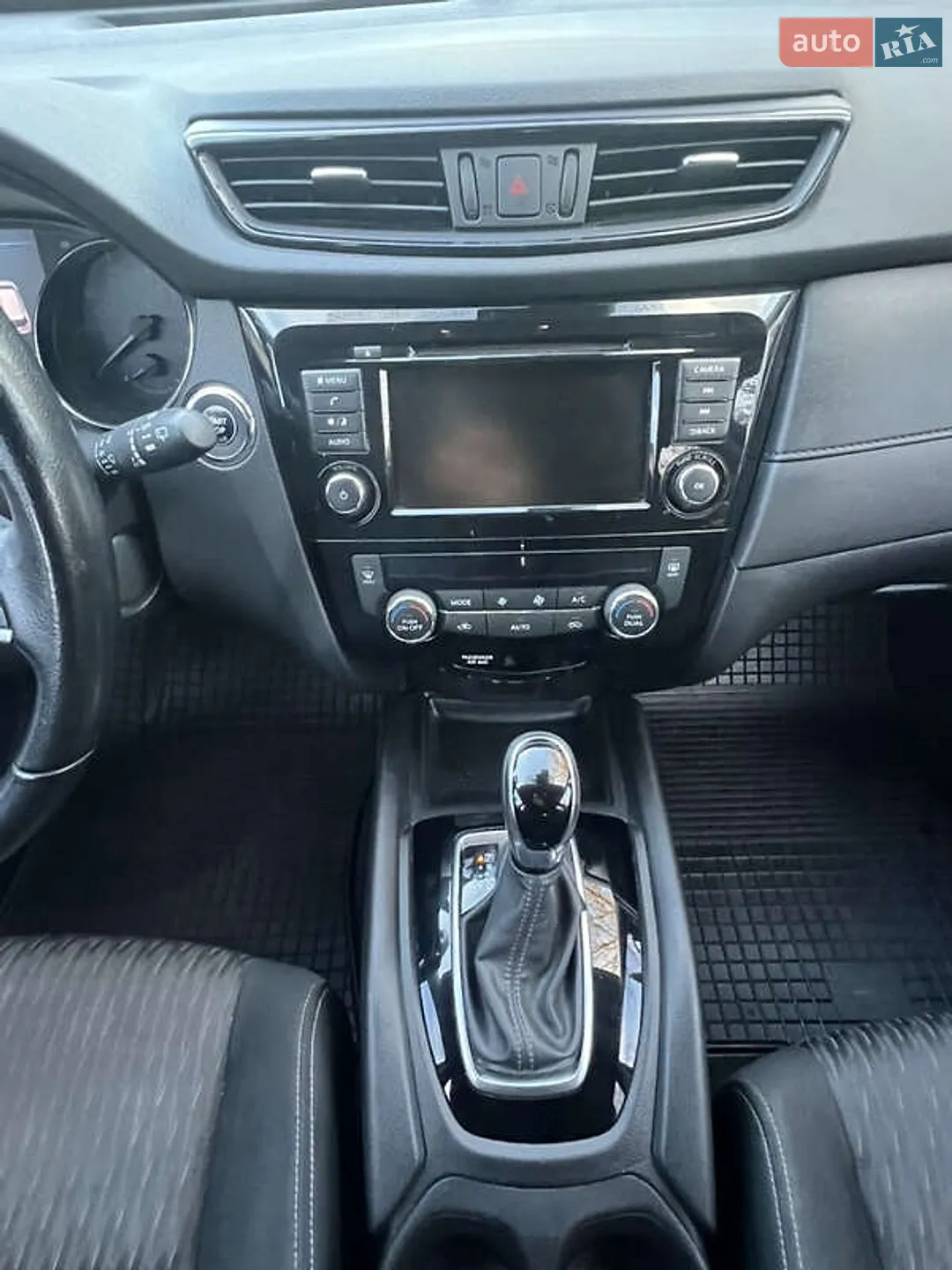 2019 Nissan Rogue - мініатюра 17
