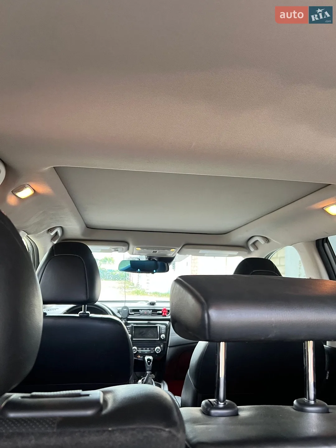 2018 Nissan Rogue - мініатюра 11