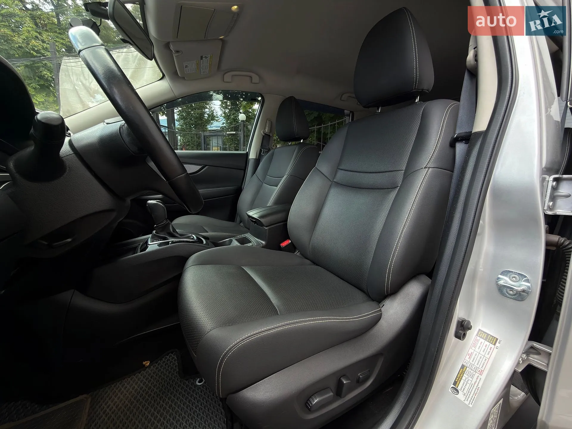 2017 Nissan Rogue - мініатюра 24