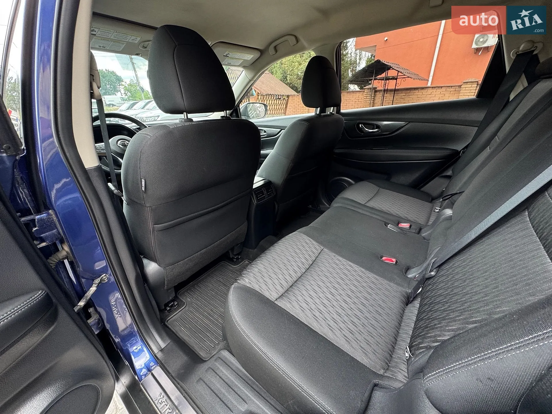 2018 Nissan Rogue - мініатюра 3
