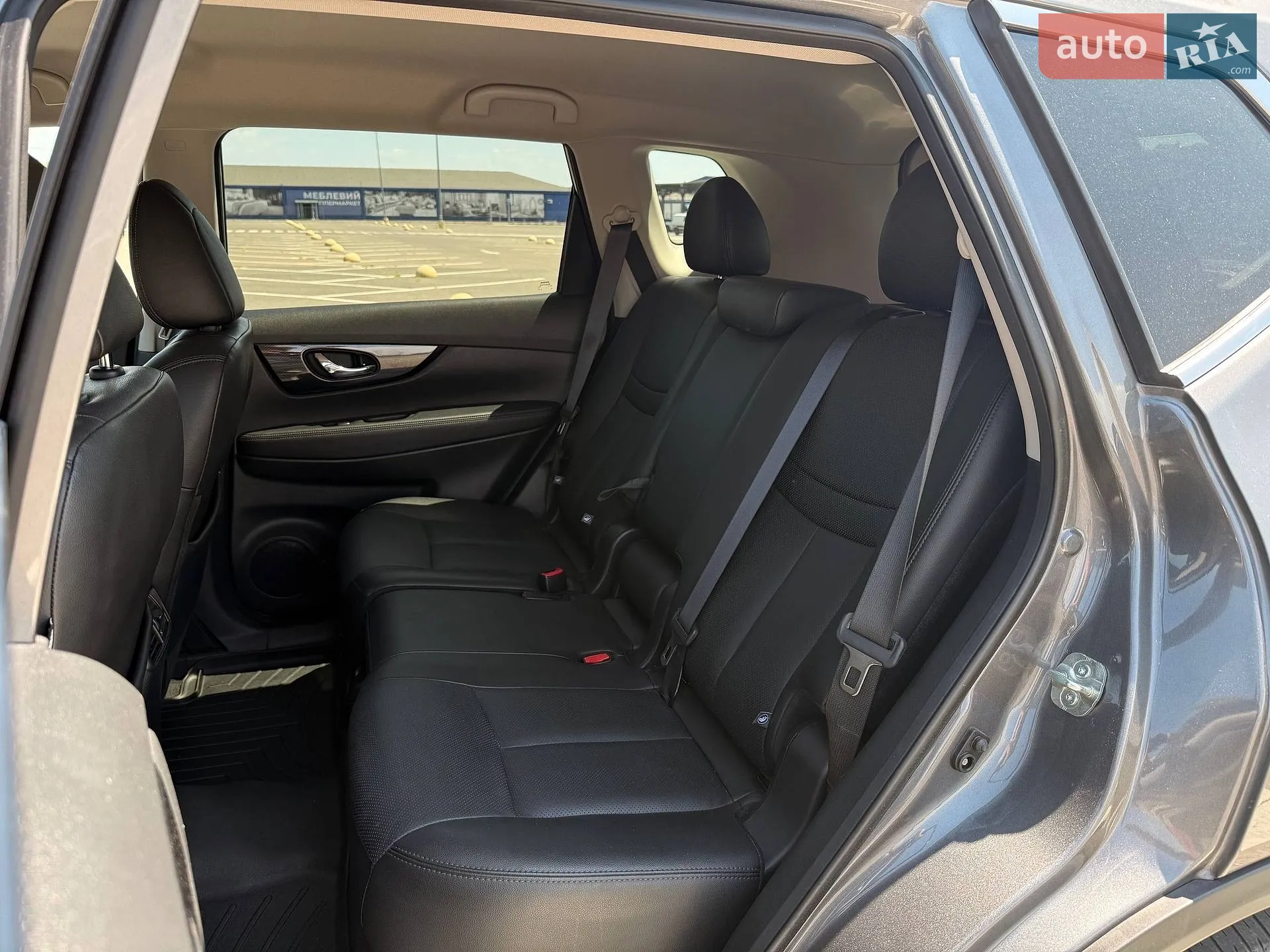 2019 Nissan Rogue - мініатюра 8