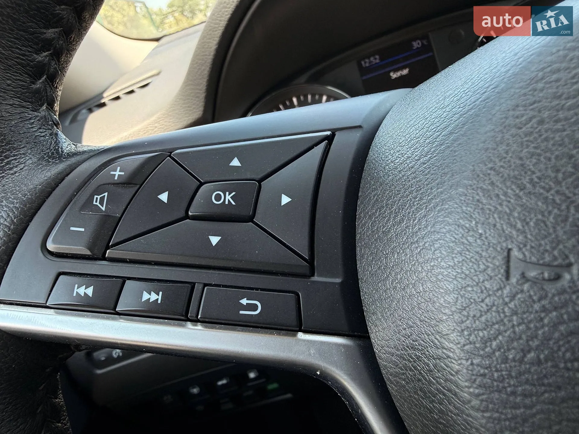 2019 Nissan Rogue - мініатюра 22