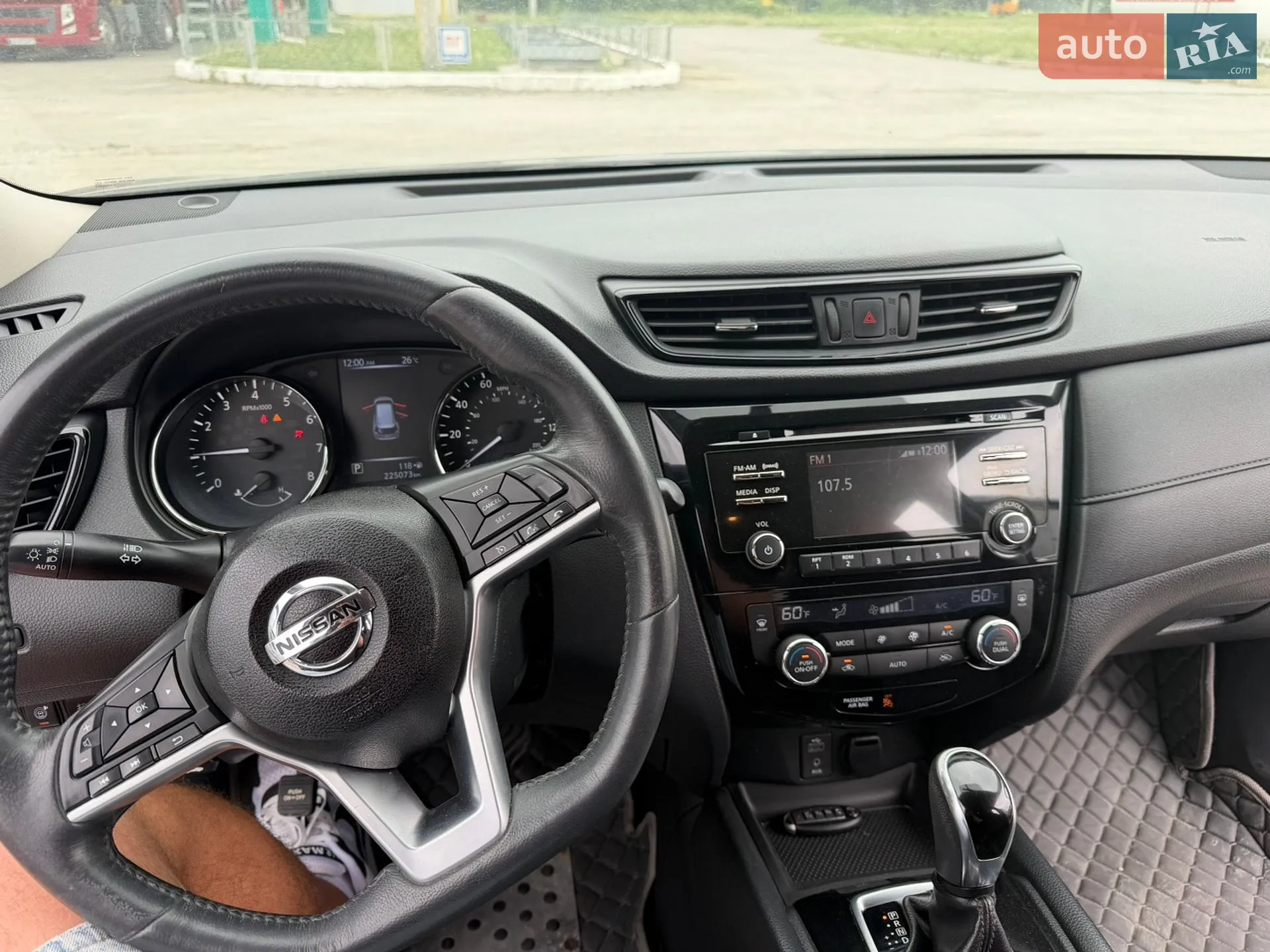 2017 Nissan Rogue - мініатюра 8