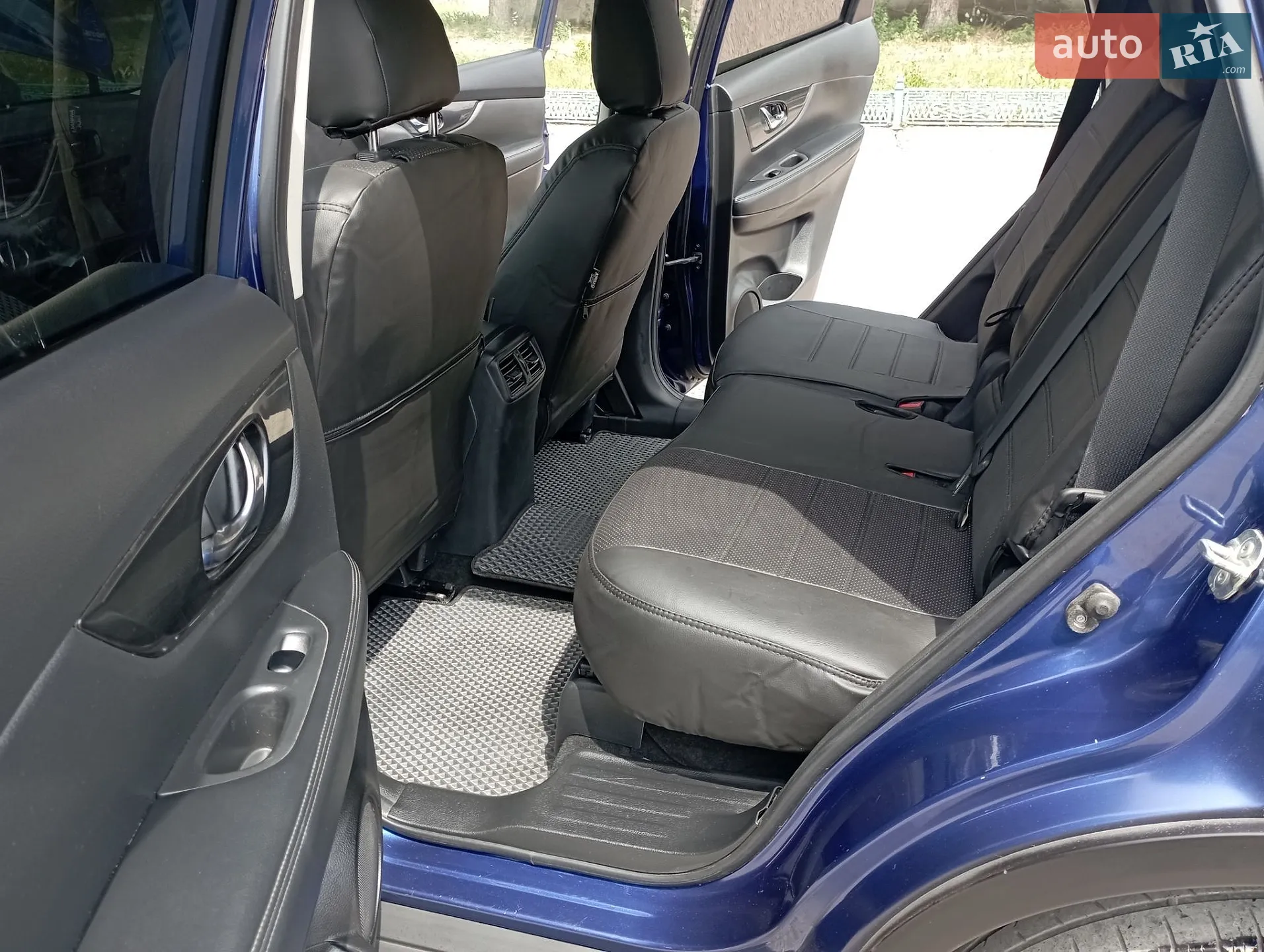 2017 Nissan Rogue - мініатюра 12