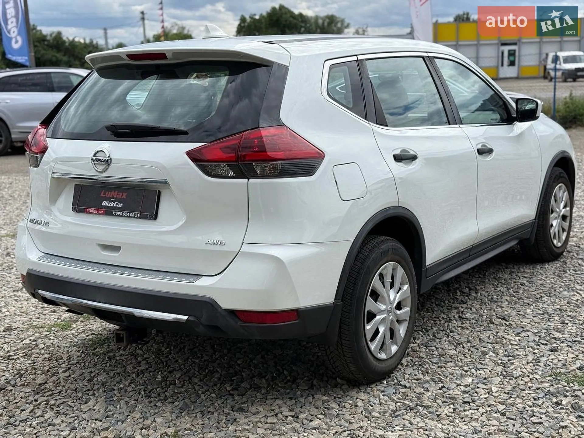 2018 Nissan Rogue - мініатюра 9