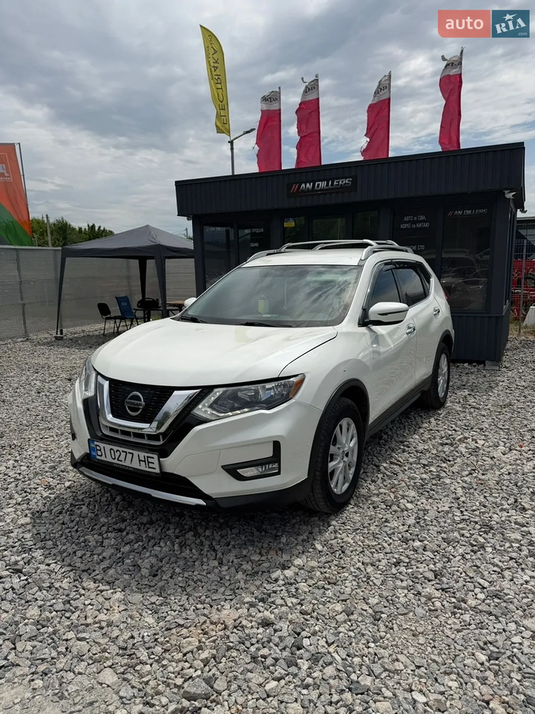 2017 Nissan Rogue - мініатюра 2