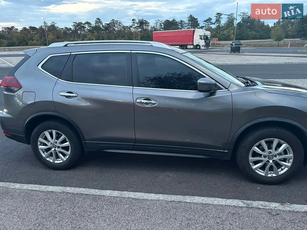 2019 Nissan Rogue - мініатюра 10