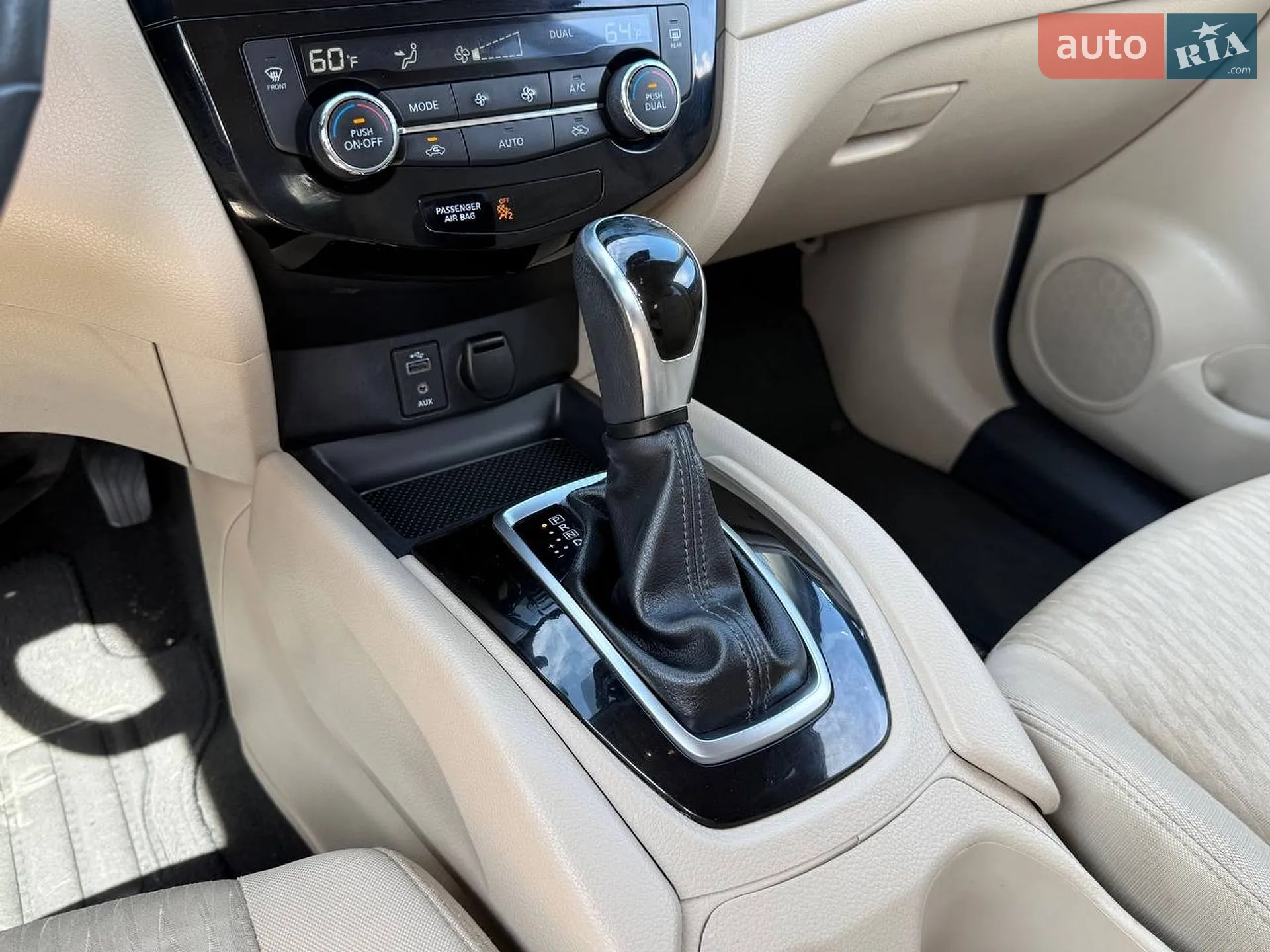 2017 Nissan Rogue - мініатюра 27