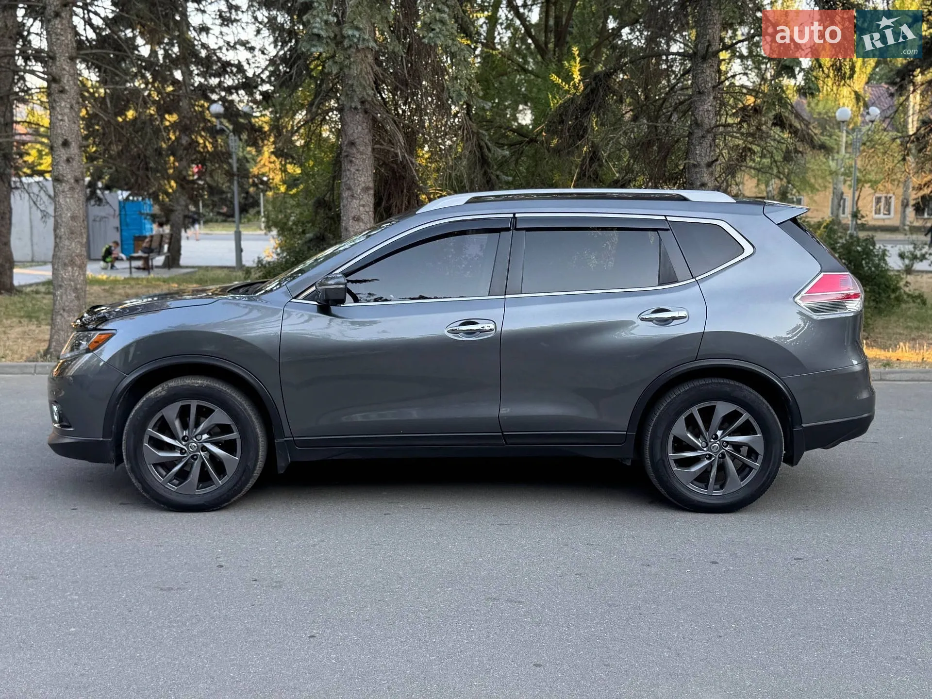 2016 Nissan Rogue - мініатюра 24