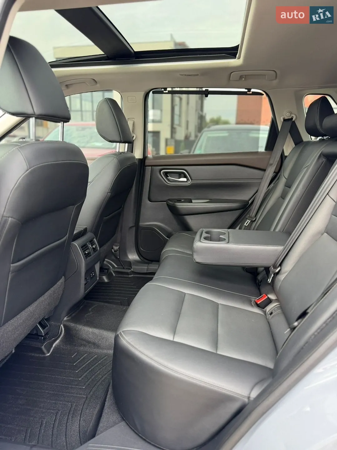 2021 Nissan Rogue - мініатюра 28