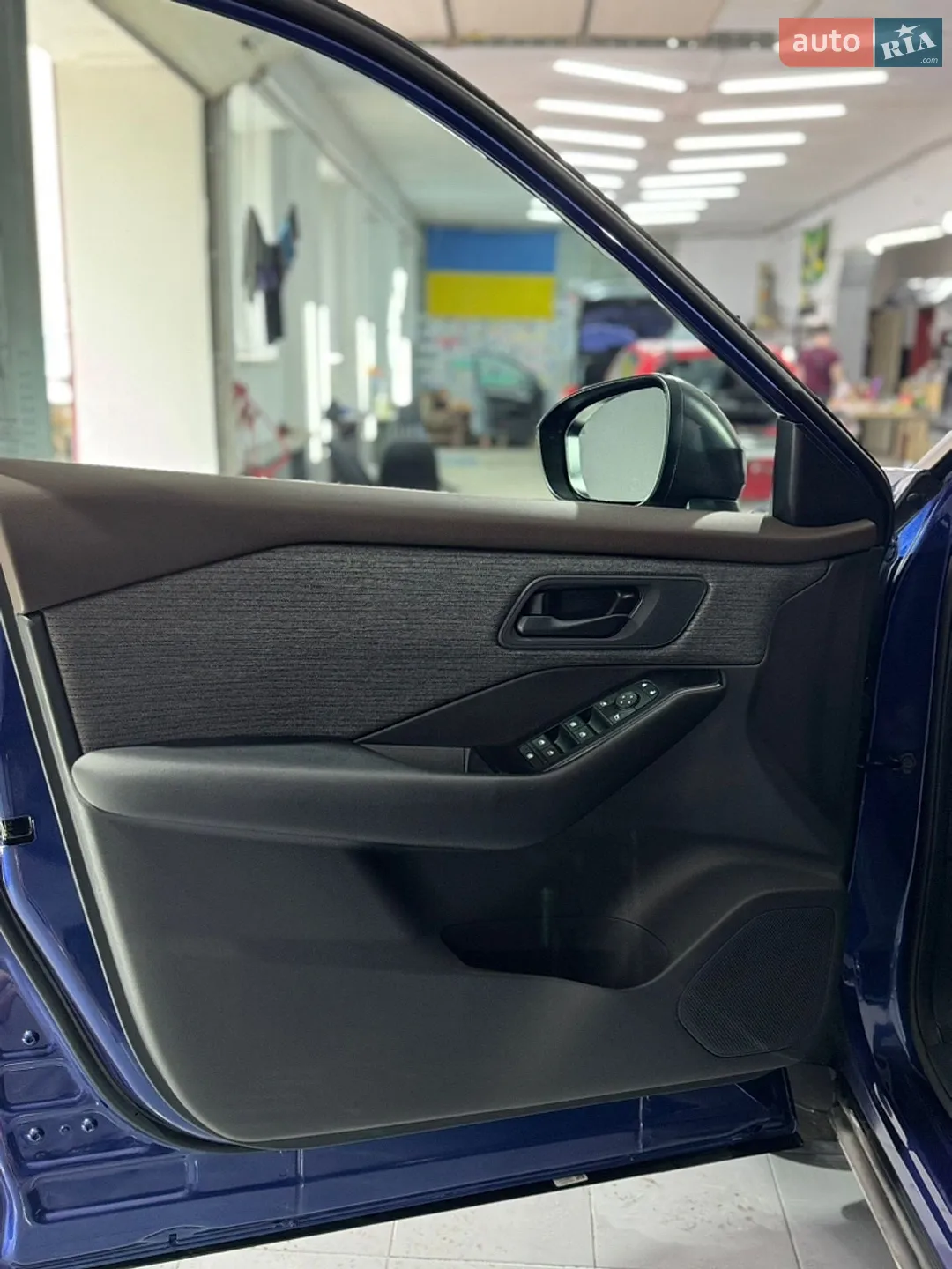 2023 Nissan Rogue - мініатюра 4