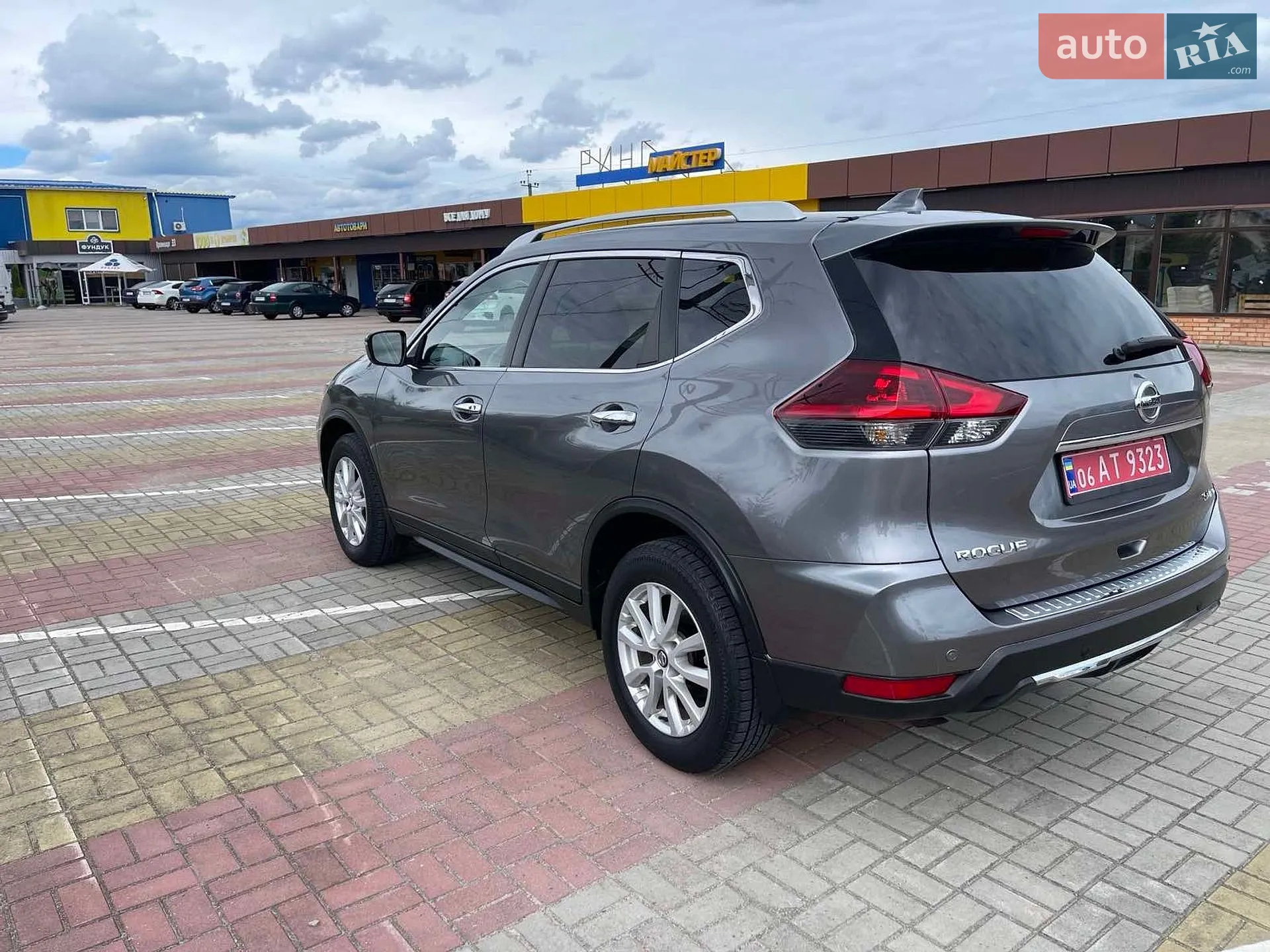 2019 Nissan Rogue - мініатюра 13
