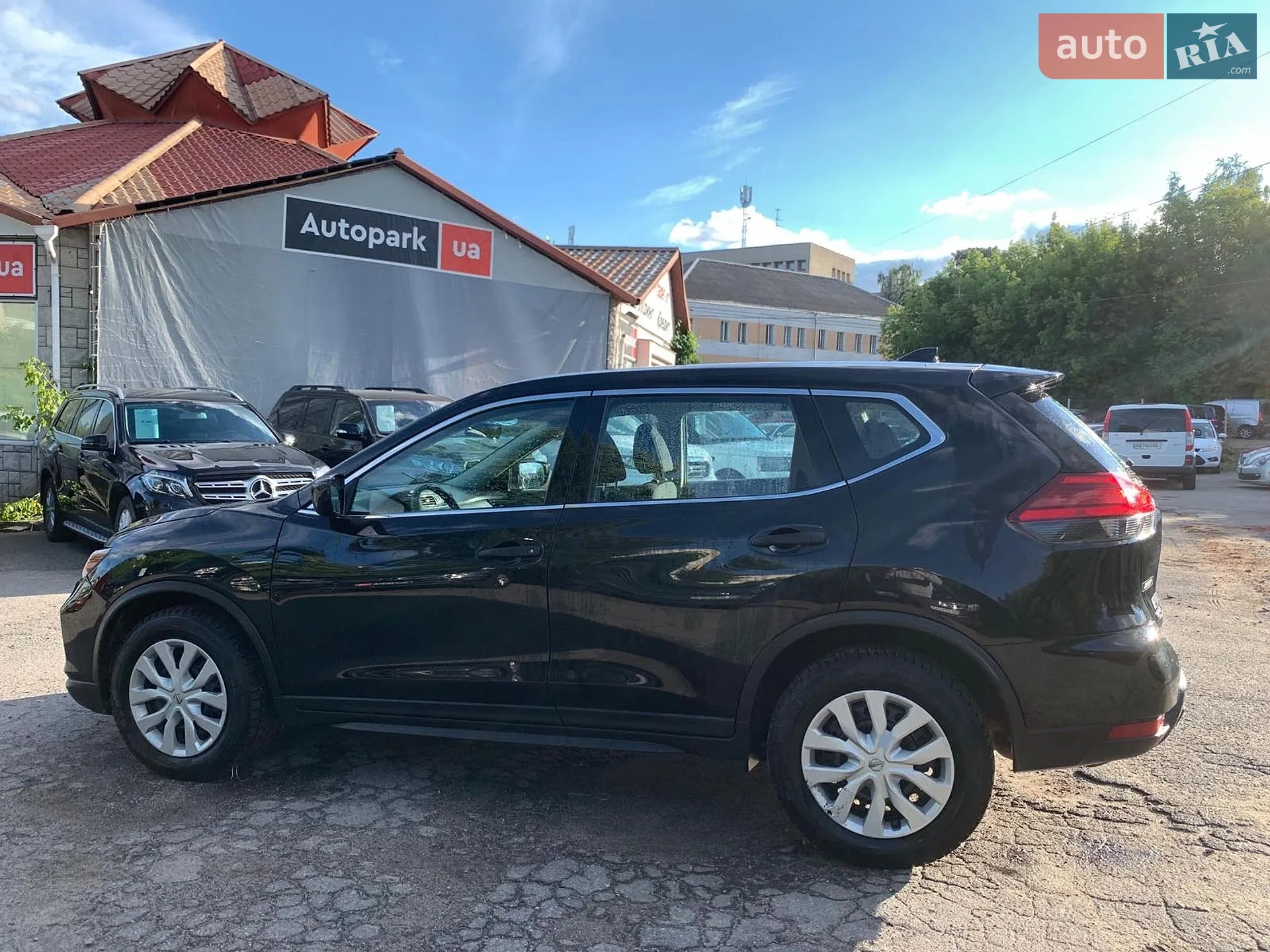 2017 Nissan Rogue - мініатюра 8