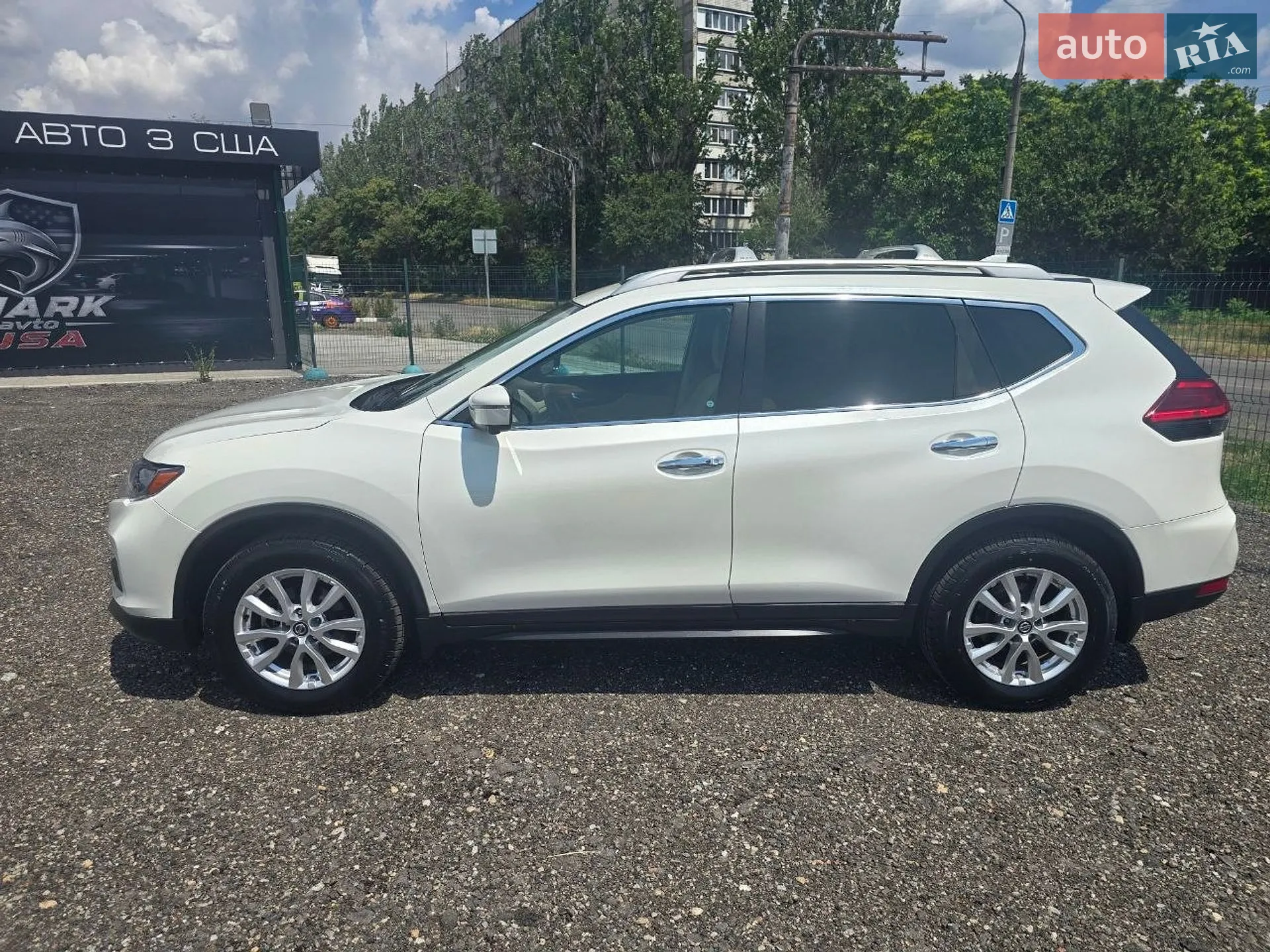 2017 Nissan Rogue - мініатюра 3