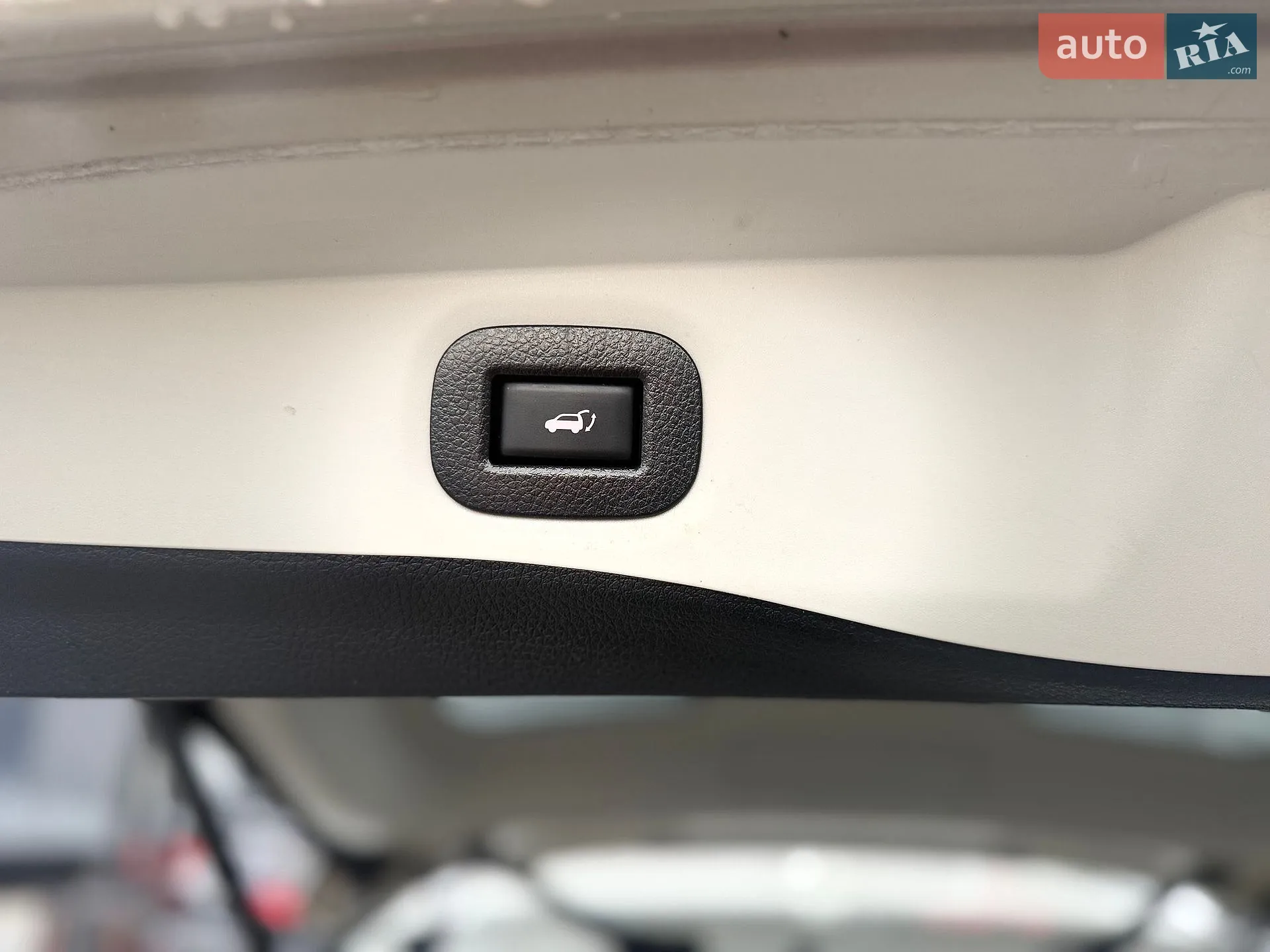 2018 Nissan Rogue - мініатюра 16