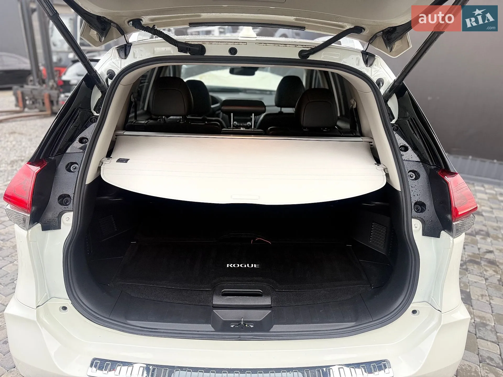 2018 Nissan Rogue - мініатюра 17