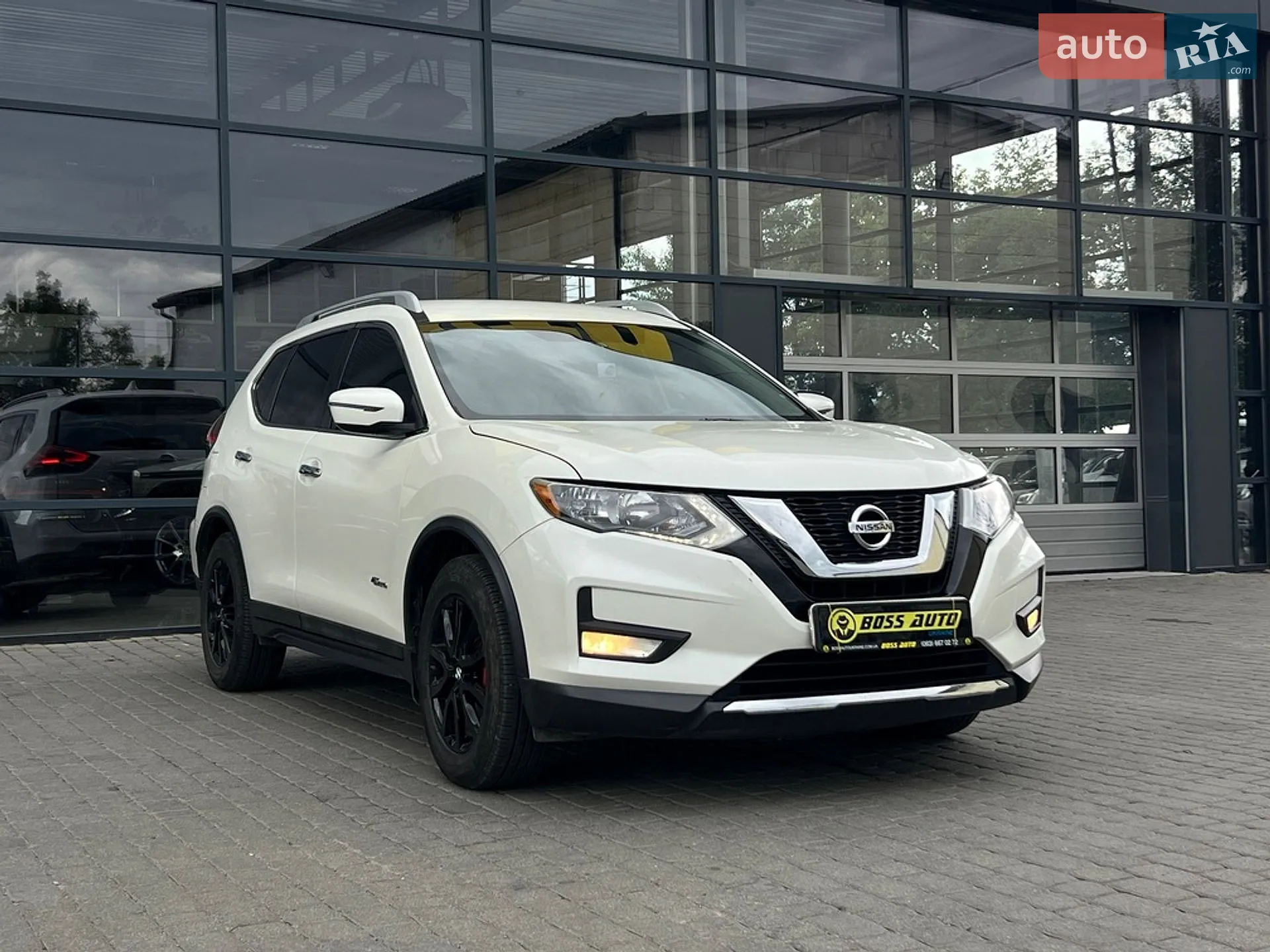 2017 Nissan Rogue - фото 1