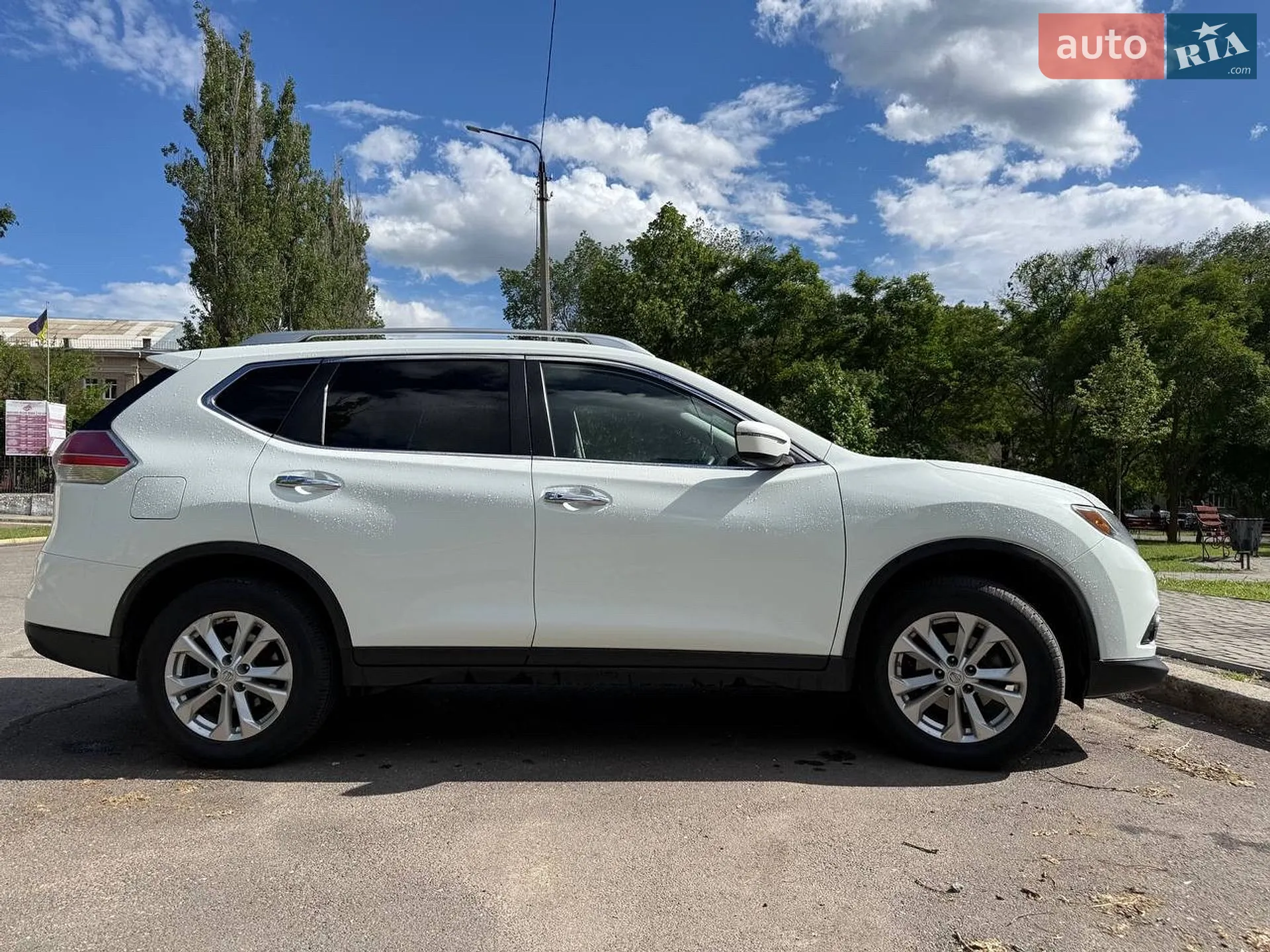 2015 Nissan Rogue - мініатюра 2