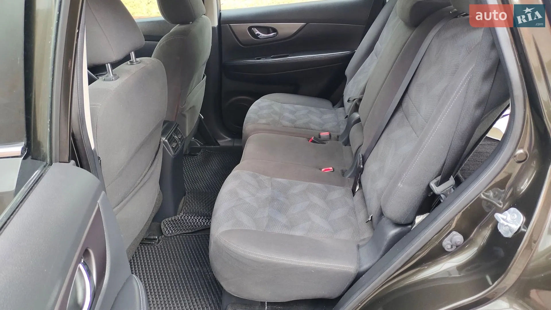 2016 Nissan Rogue - мініатюра 13