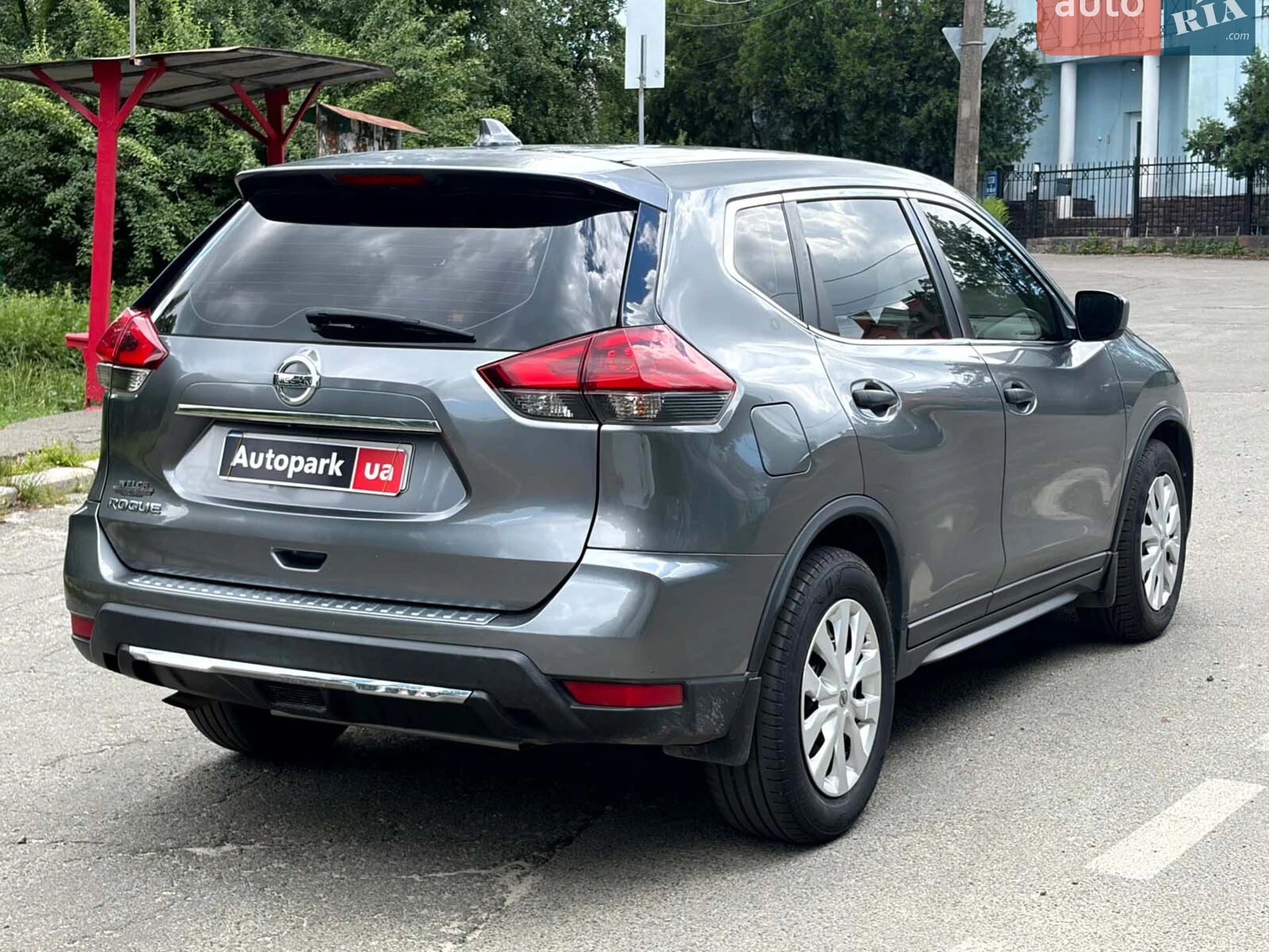 2017 Nissan Rogue - мініатюра 10