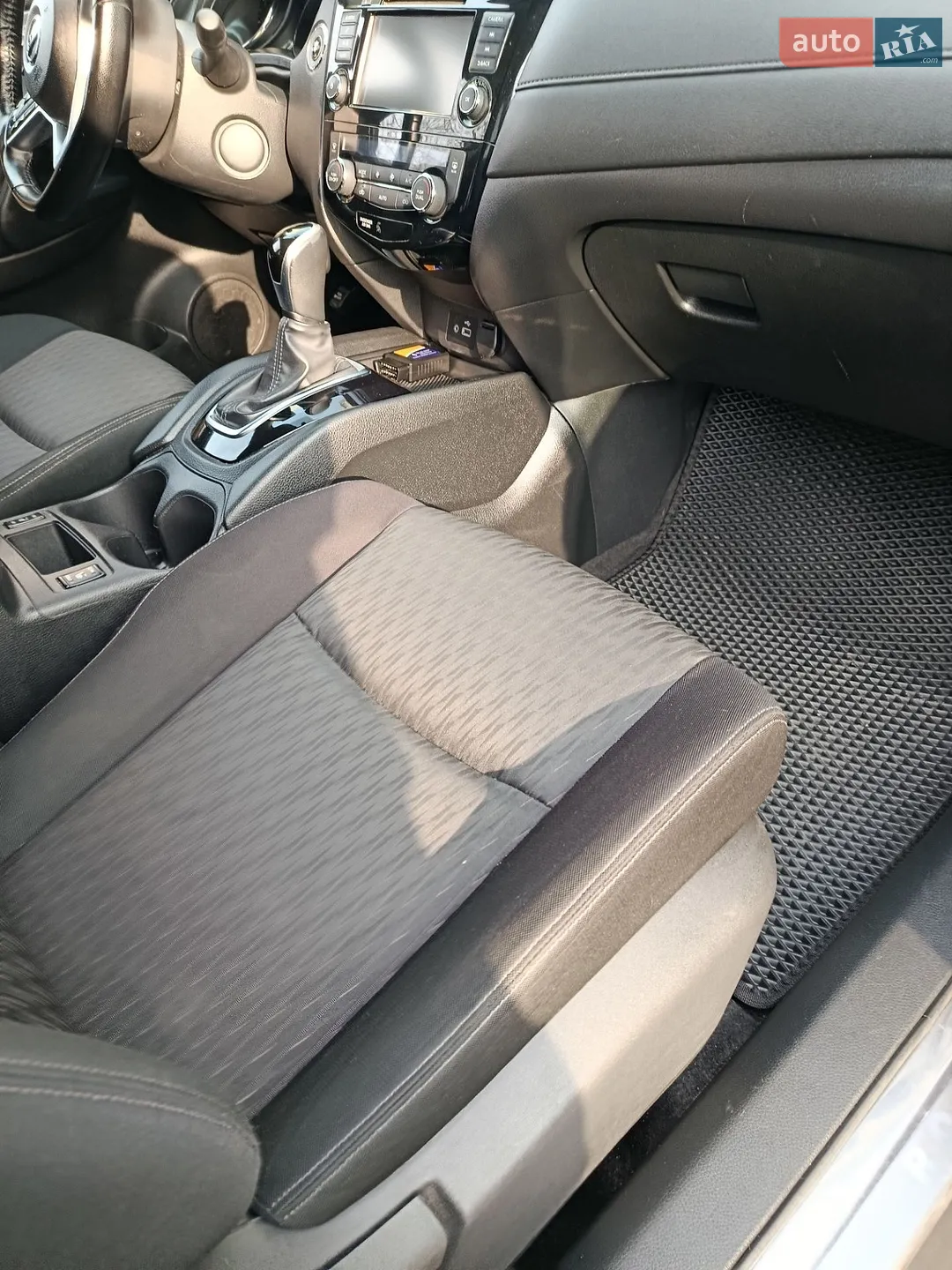 2020 Nissan Rogue - мініатюра 17