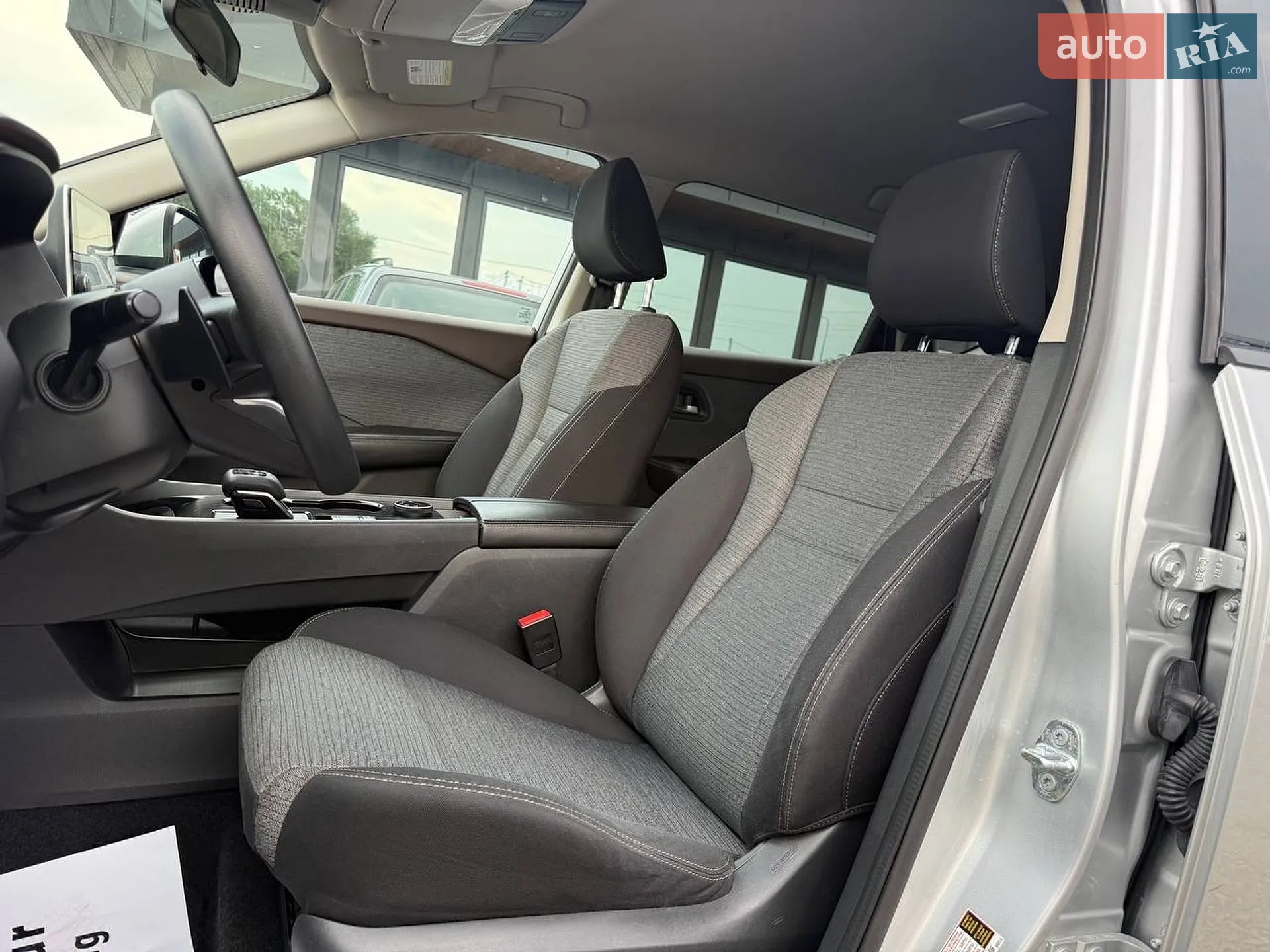 2021 Nissan Rogue - мініатюра 12