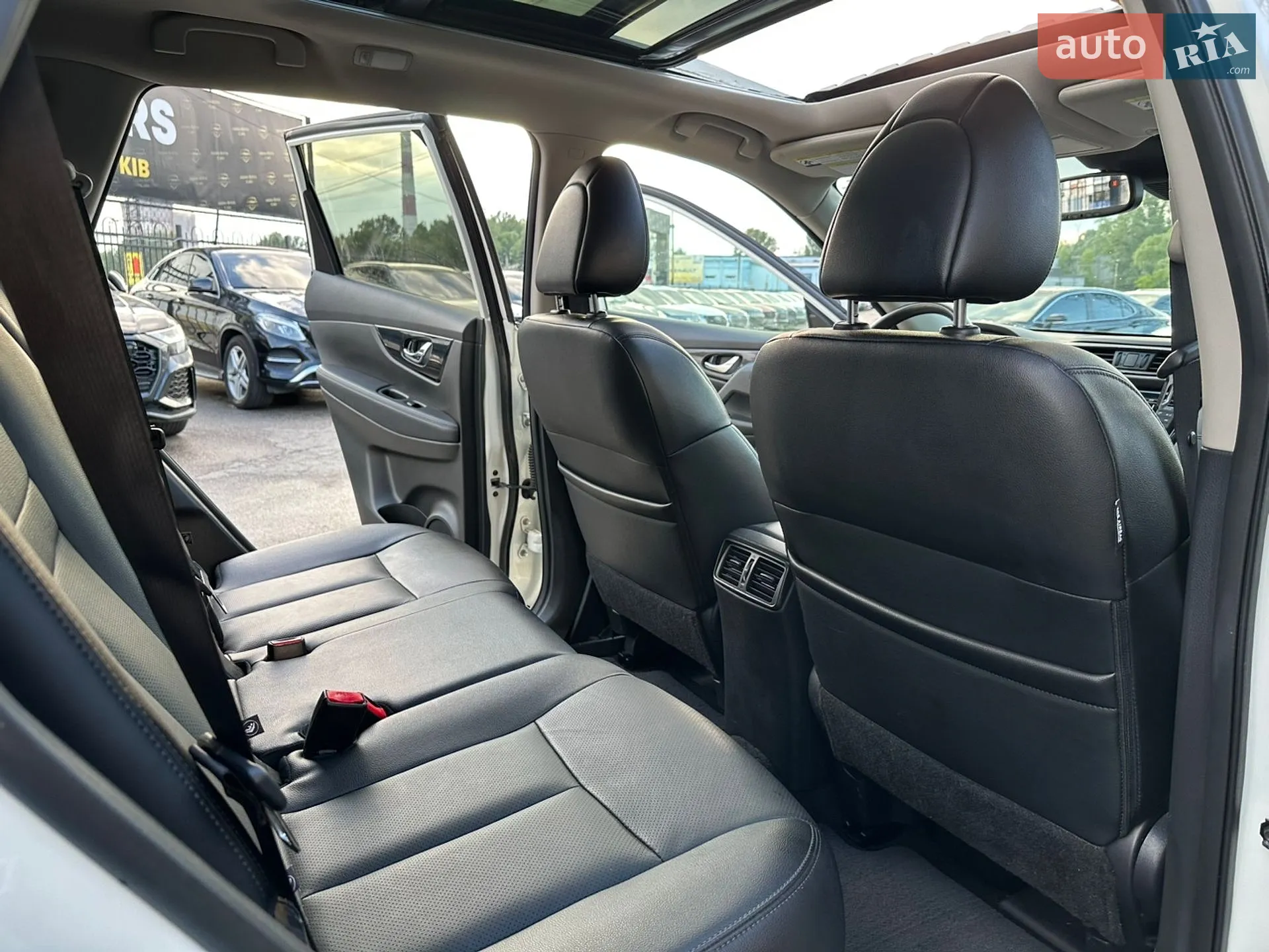 2016 Nissan Rogue - мініатюра 18