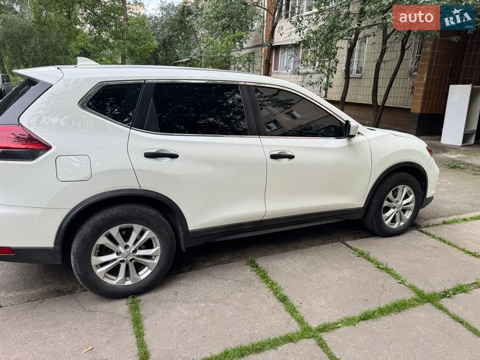 2018 Nissan Rogue - мініатюра 3