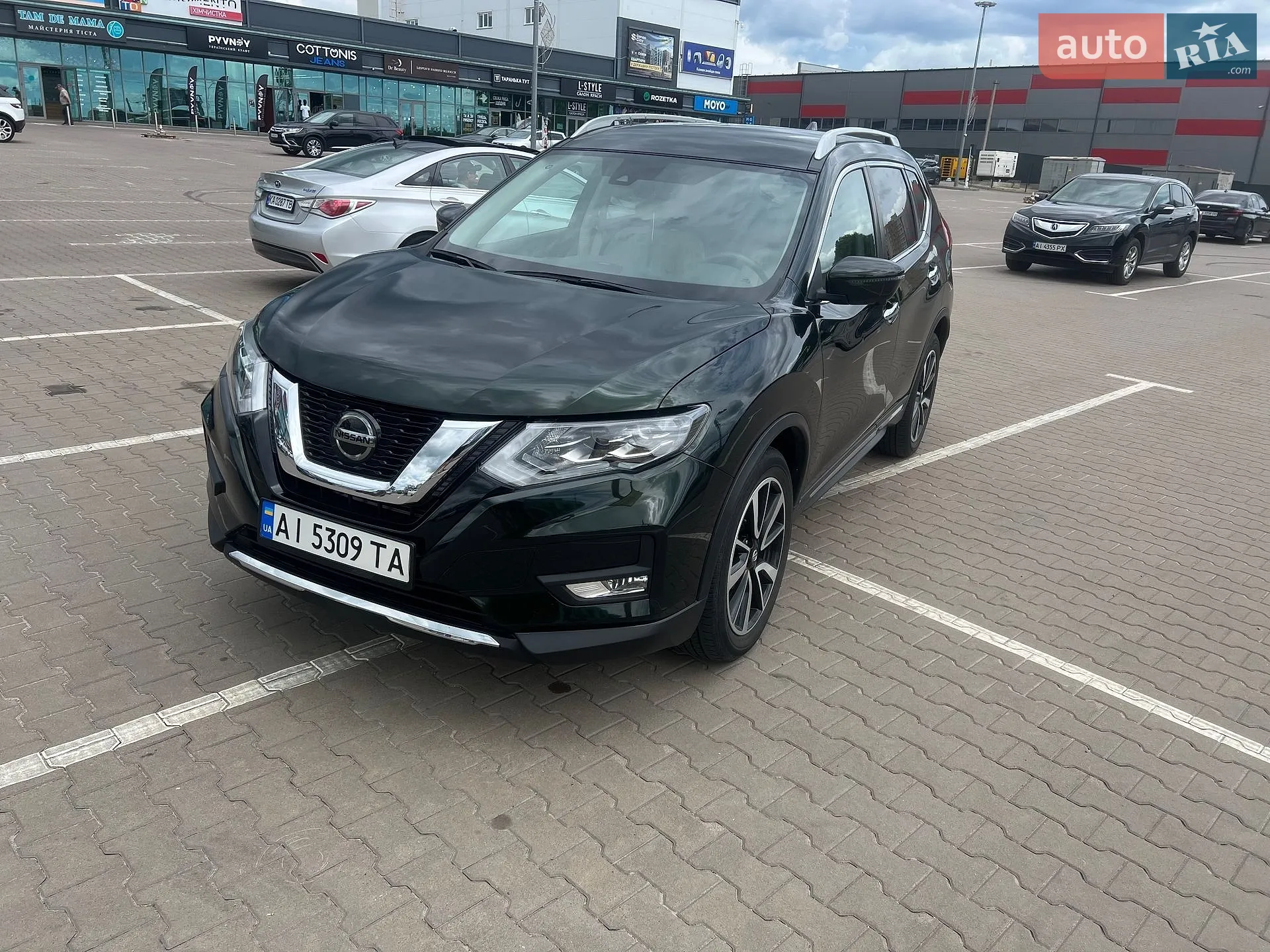 2019 Nissan Rogue - мініатюра 2