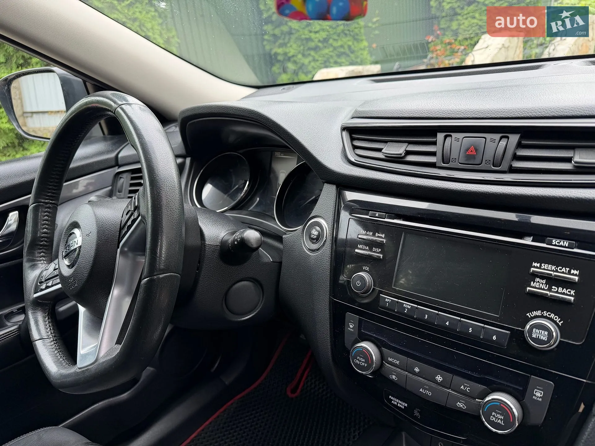 2017 Nissan Rogue - мініатюра 32