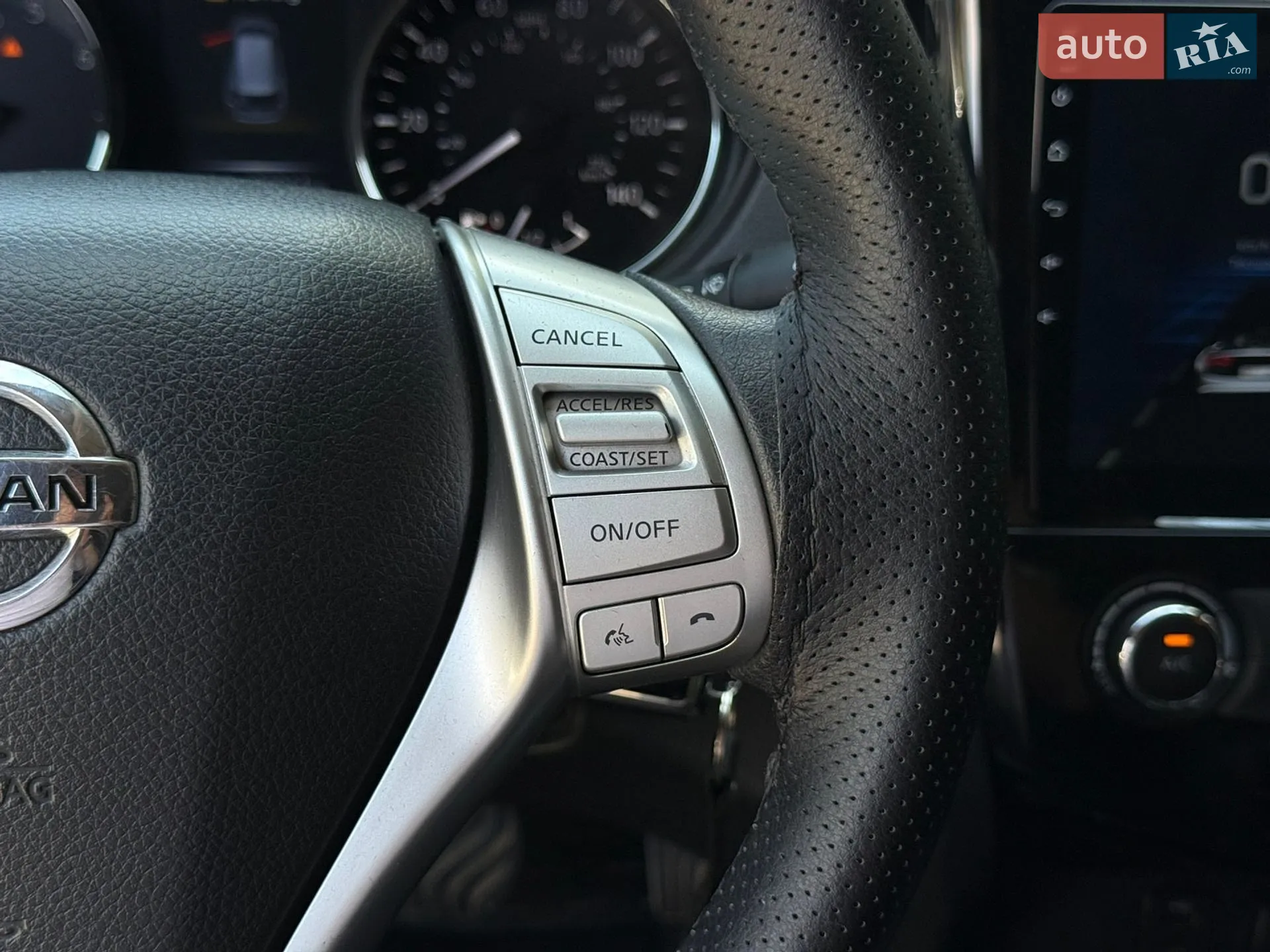 2016 Nissan Rogue - мініатюра 33