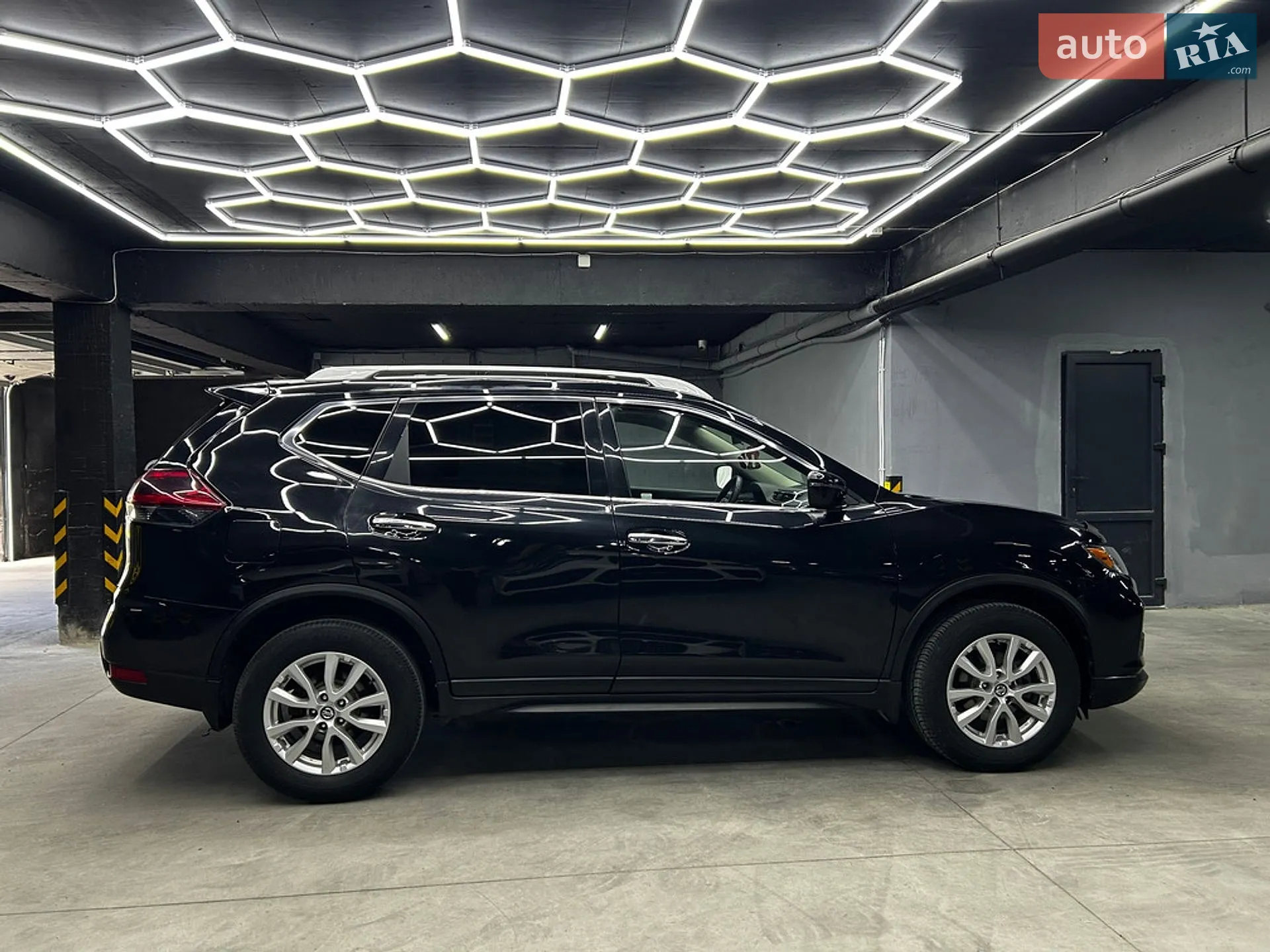 2019 Nissan Rogue - мініатюра 10