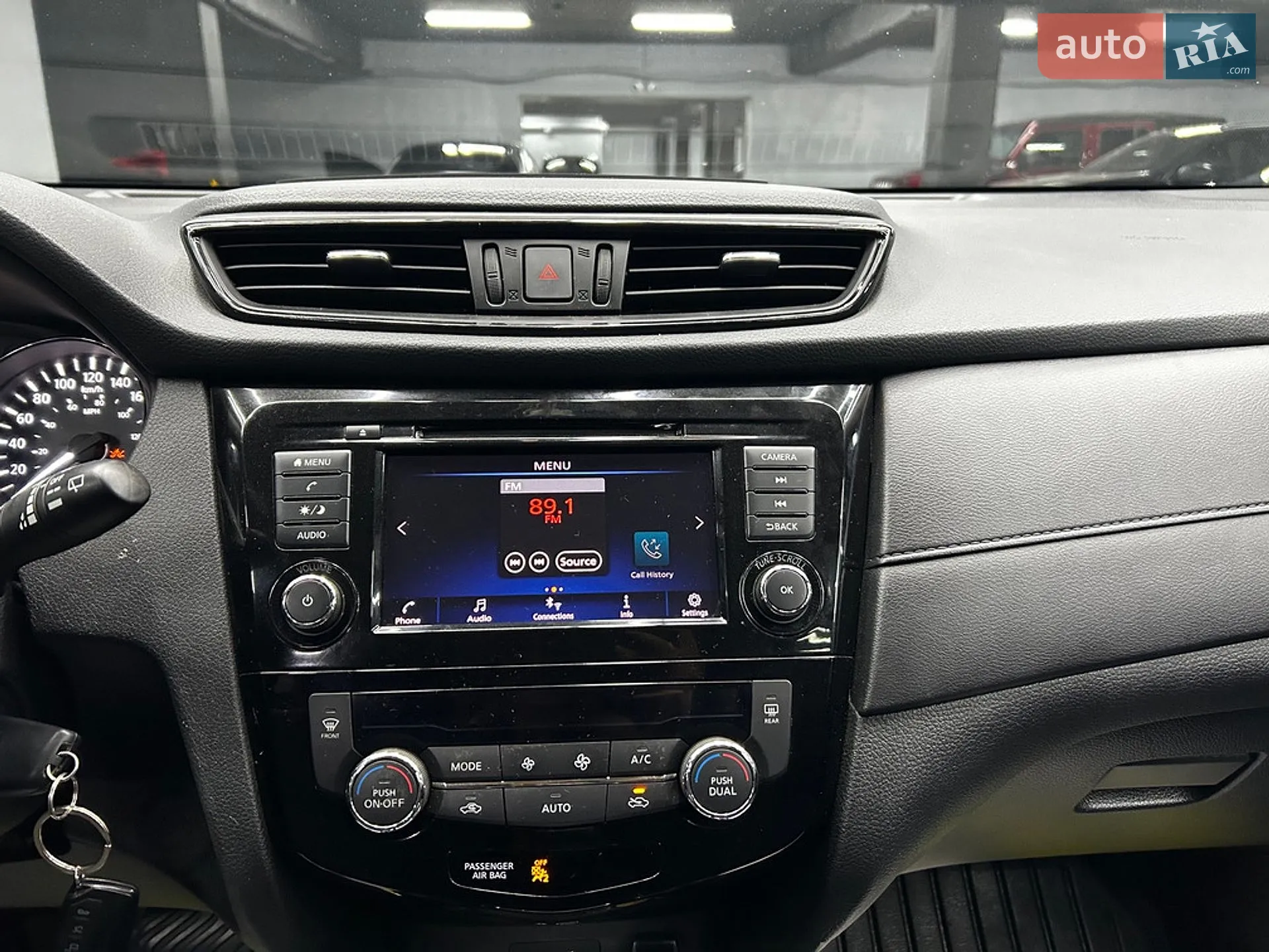 2019 Nissan Rogue - мініатюра 17