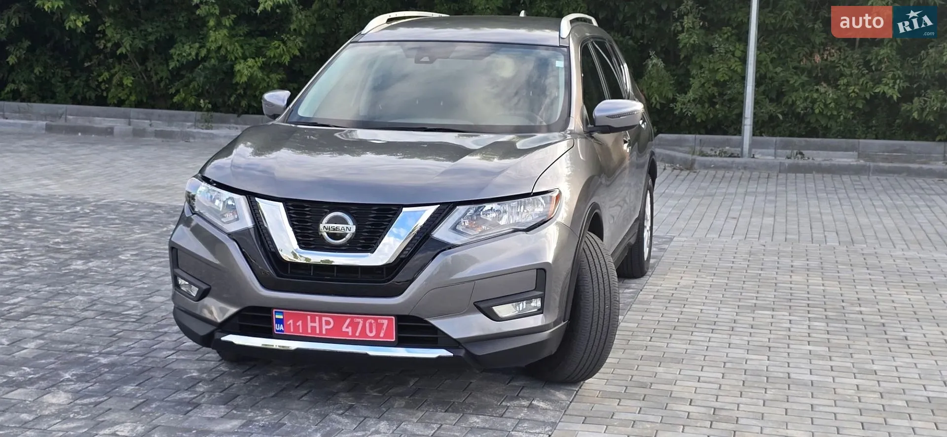 2019 Nissan Rogue - мініатюра 2