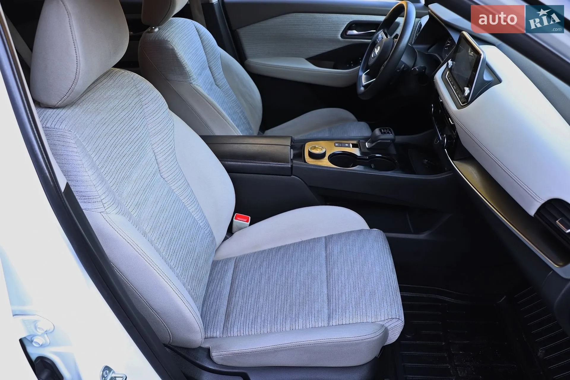 2020 Nissan Rogue - мініатюра 13