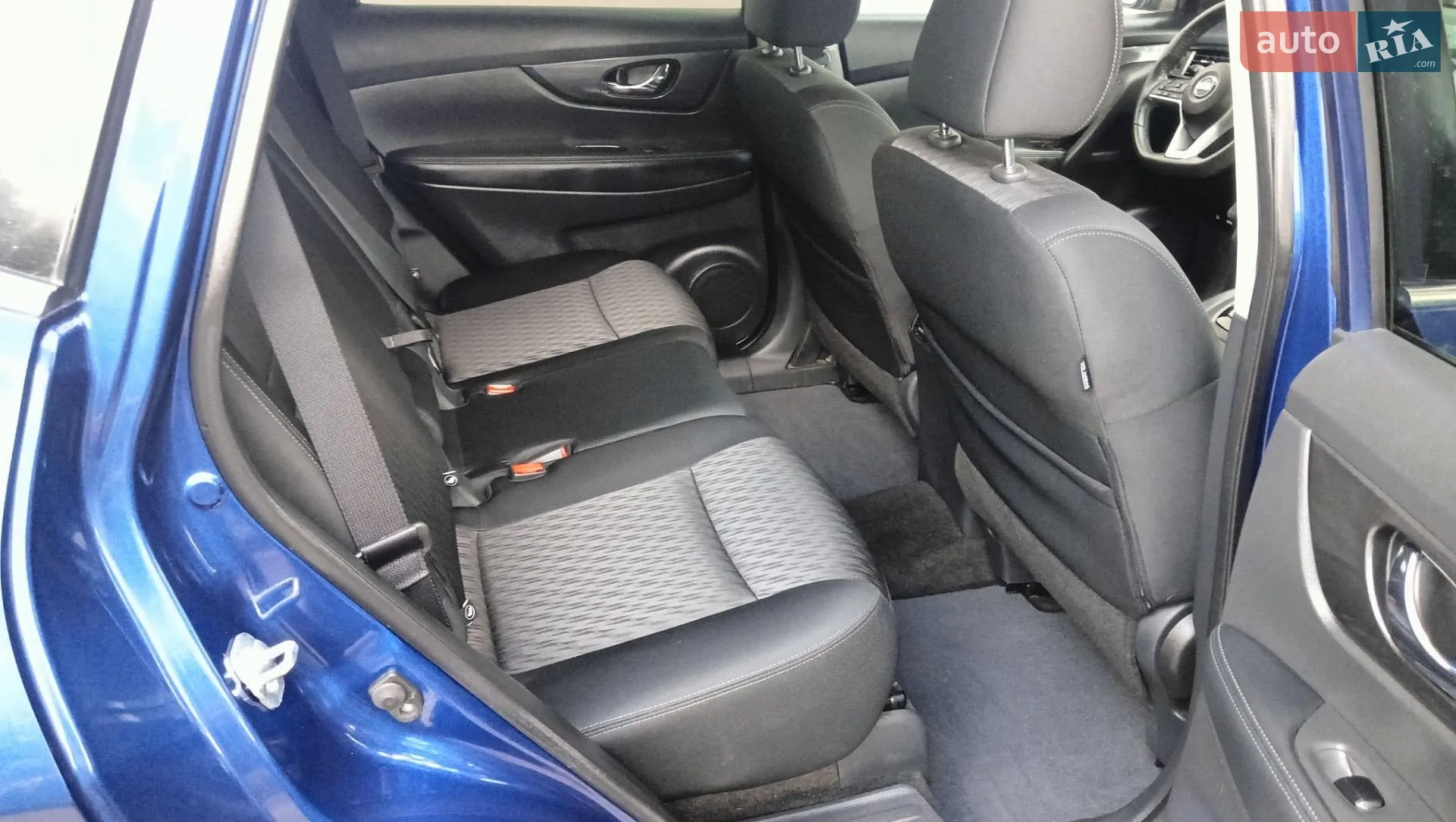 2017 Nissan Rogue - мініатюра 28