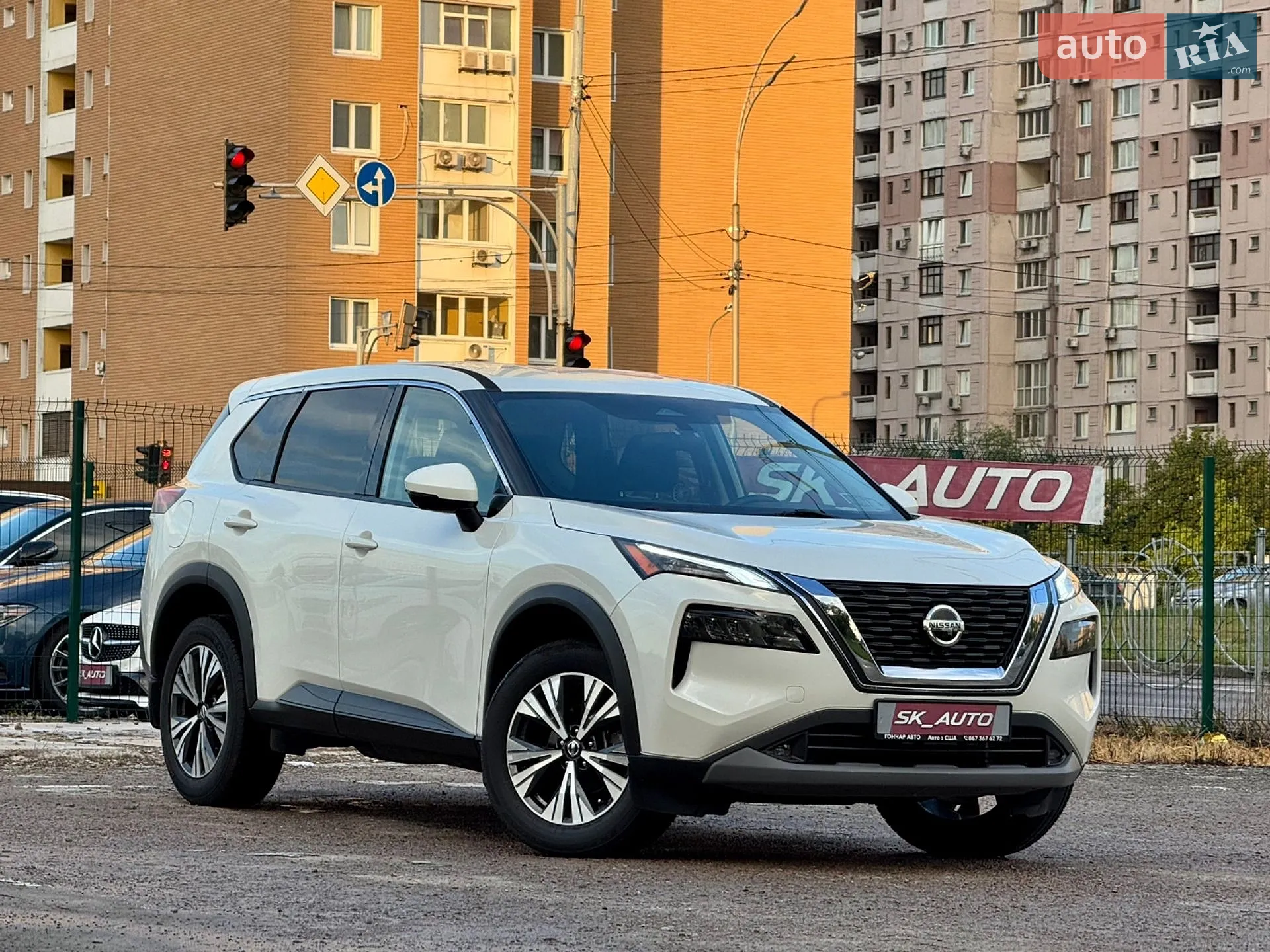2021 Nissan Rogue - мініатюра 3