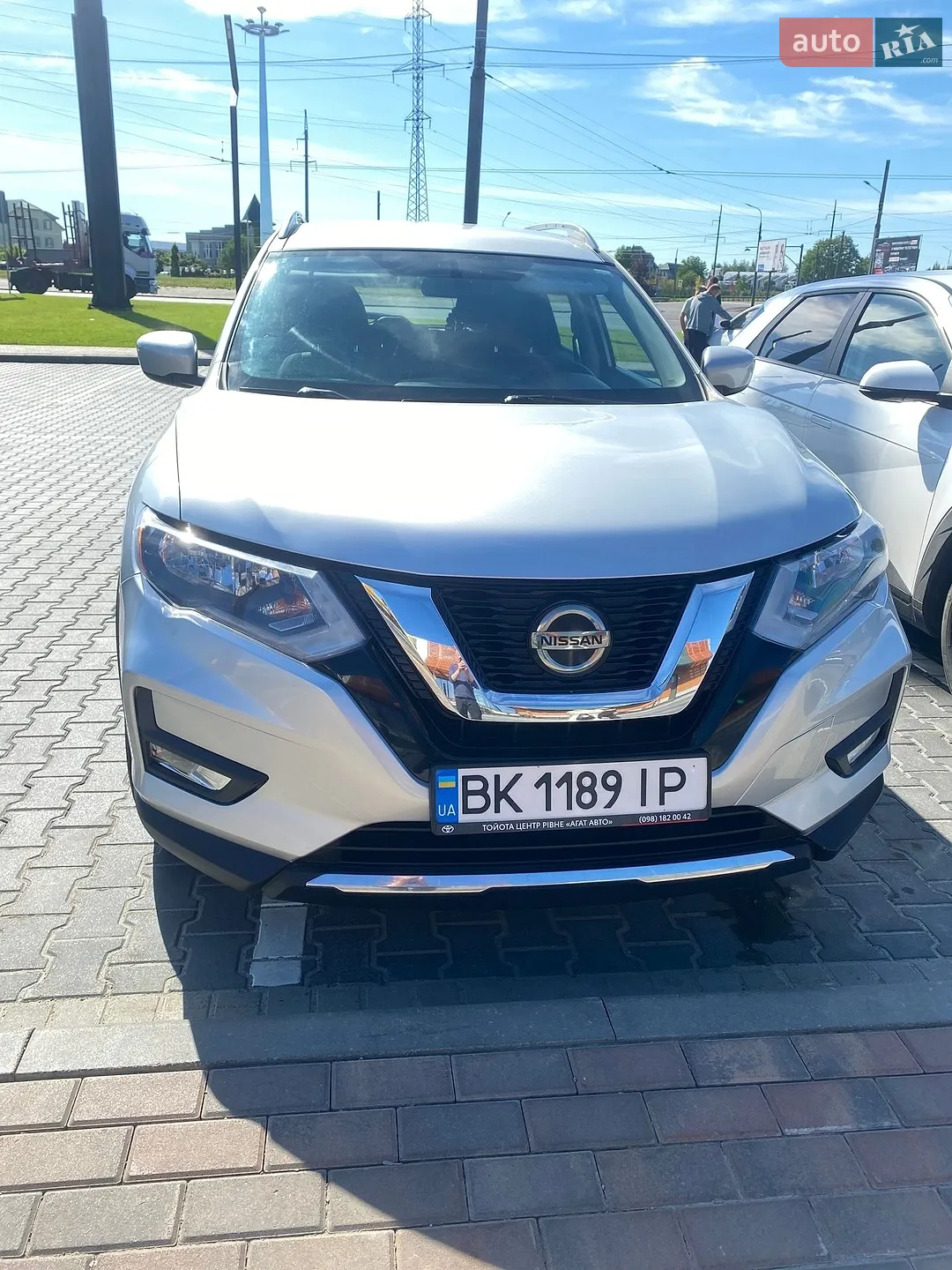 2018 Nissan Rogue - мініатюра 2