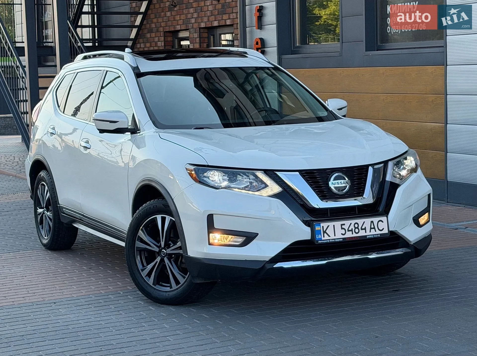 2017 Nissan Rogue - мініатюра 13
