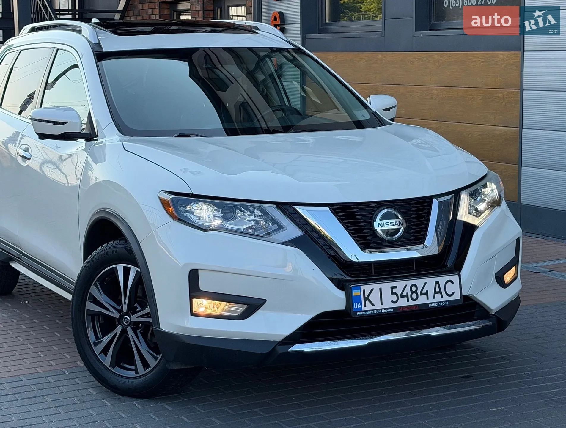 2017 Nissan Rogue - мініатюра 16