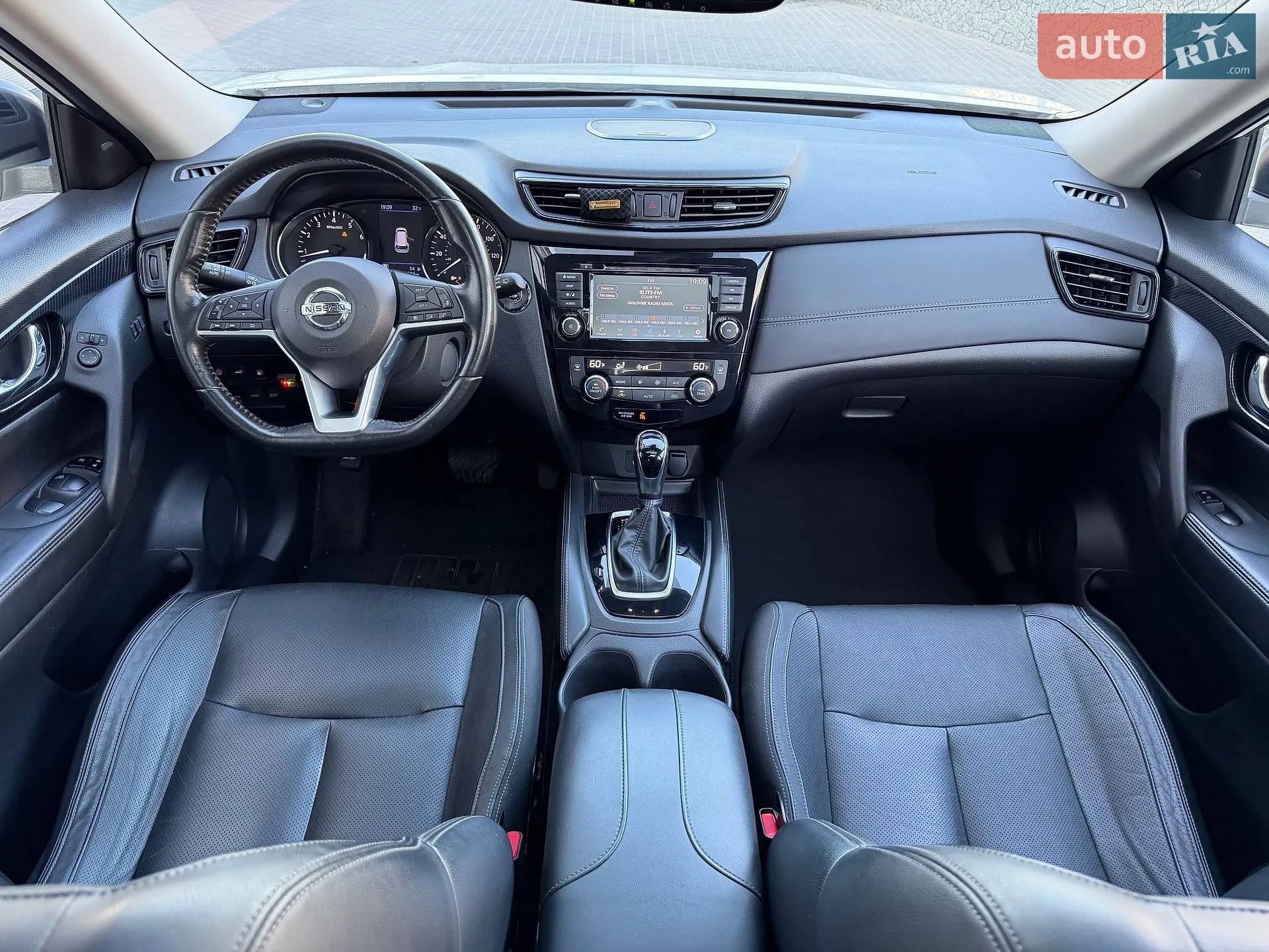2017 Nissan Rogue - мініатюра 47