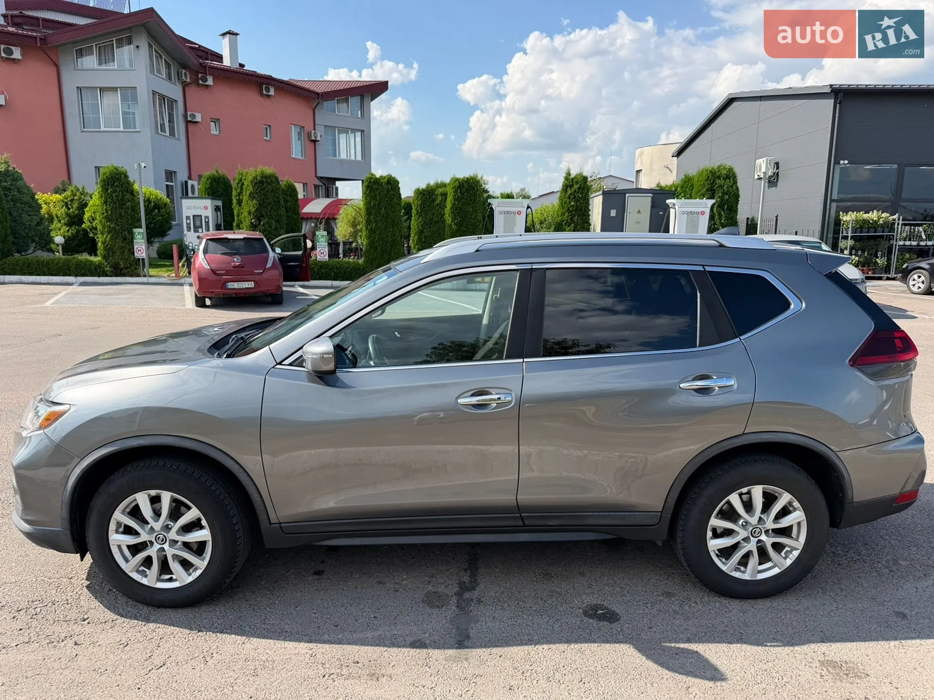 2017 Nissan Rogue - мініатюра 3