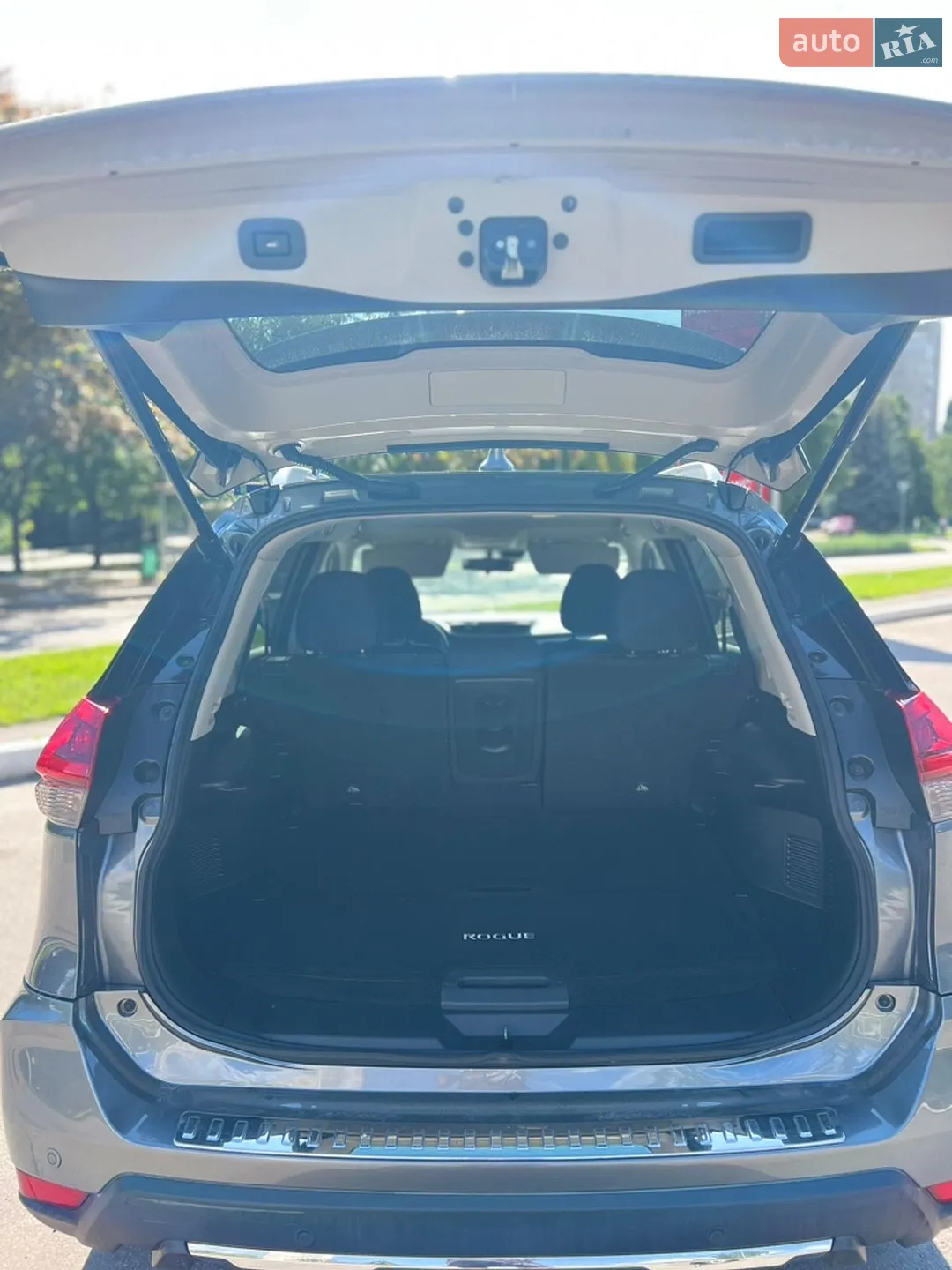 2018 Nissan Rogue - мініатюра 13
