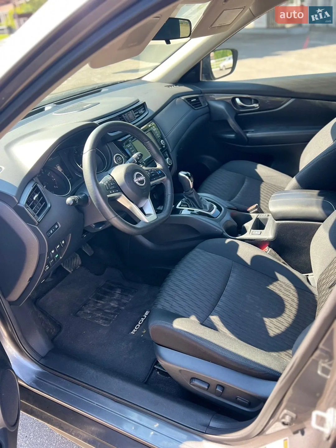 2018 Nissan Rogue - мініатюра 14