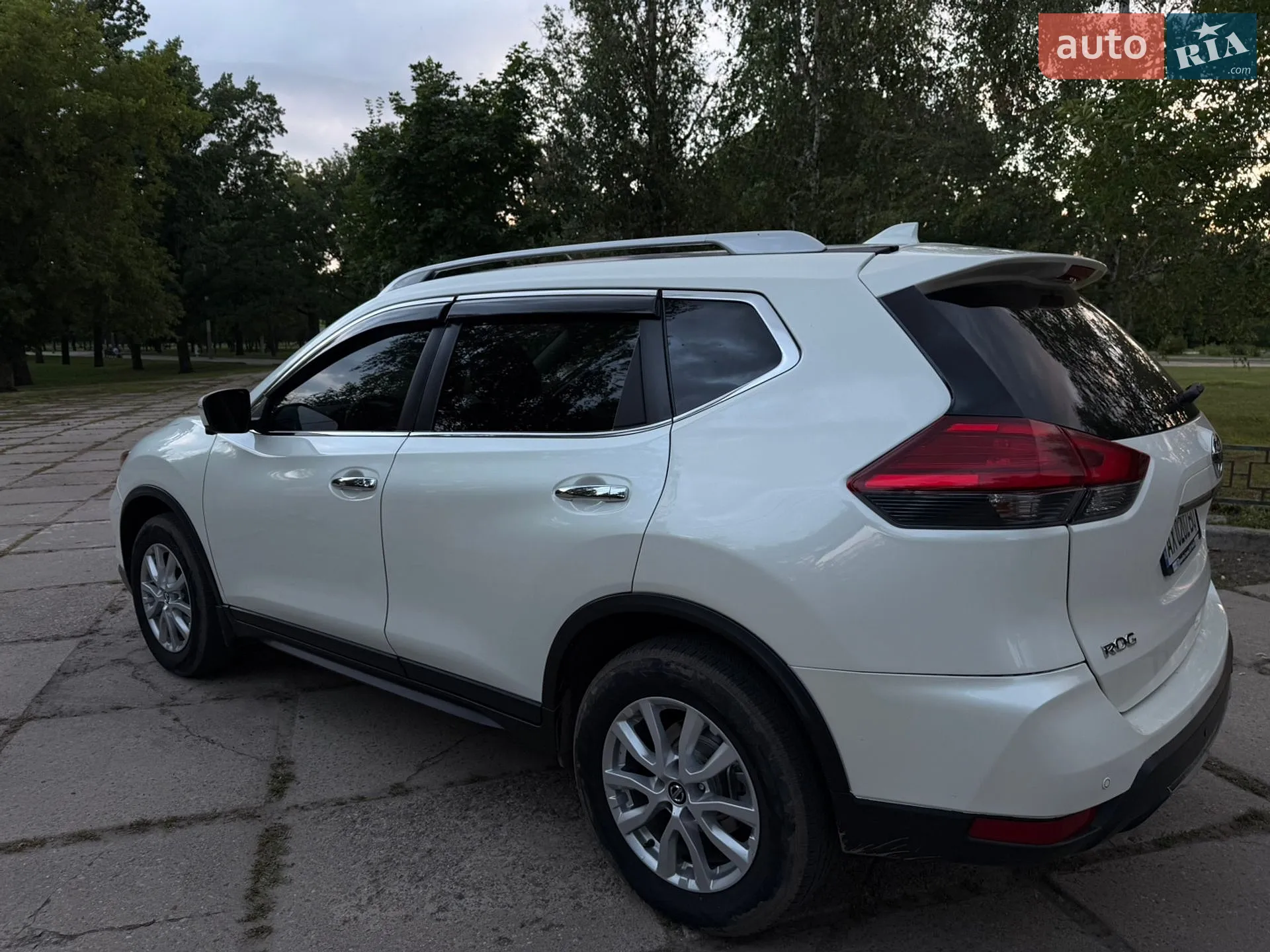 2018 Nissan Rogue - мініатюра 3
