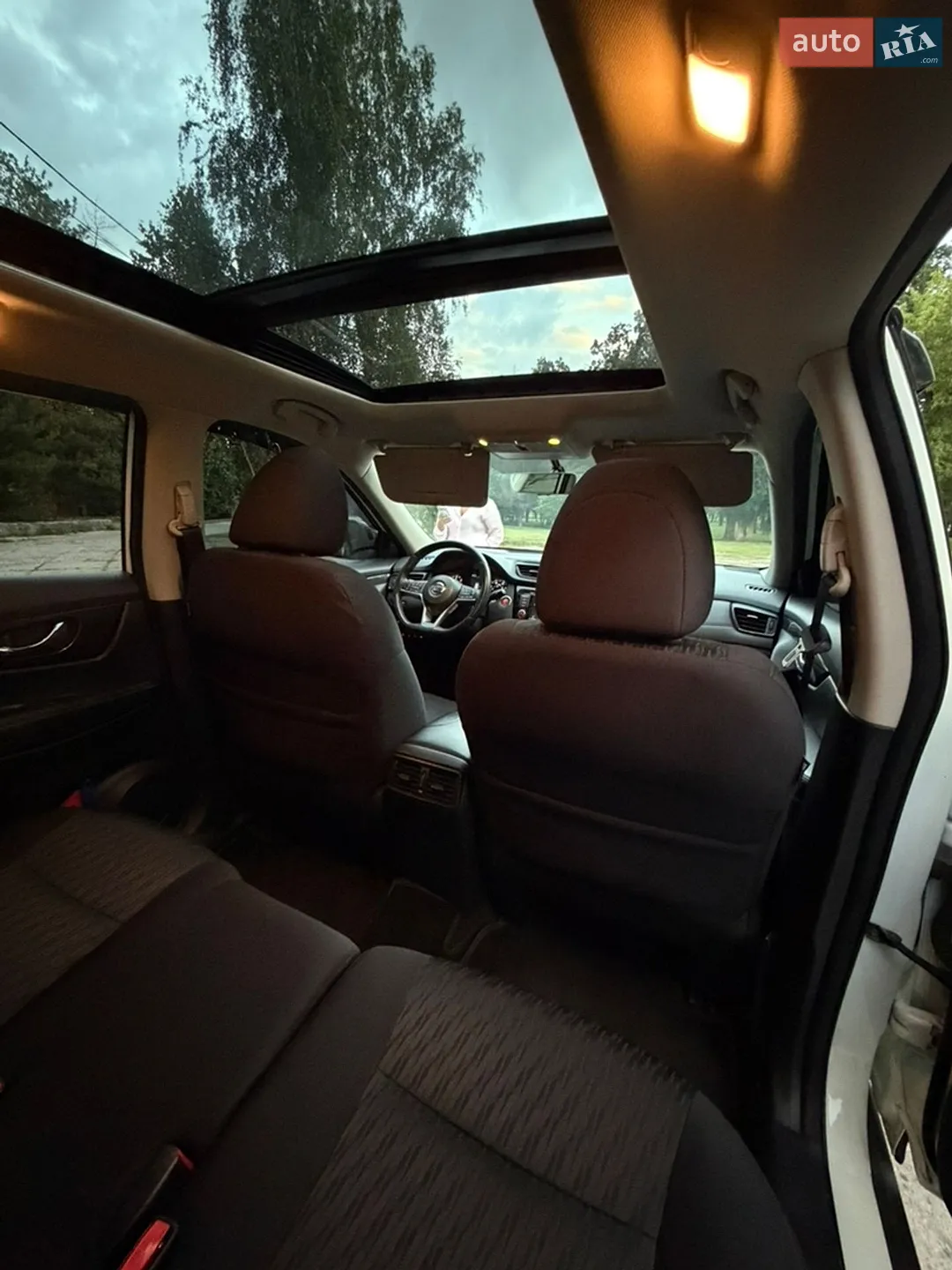 2018 Nissan Rogue - мініатюра 9