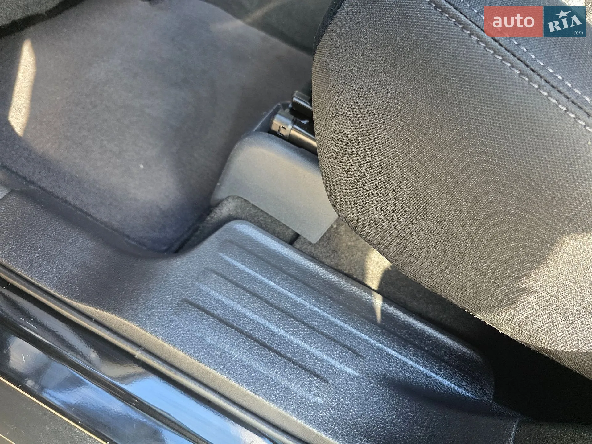 2018 Nissan Rogue - мініатюра 41